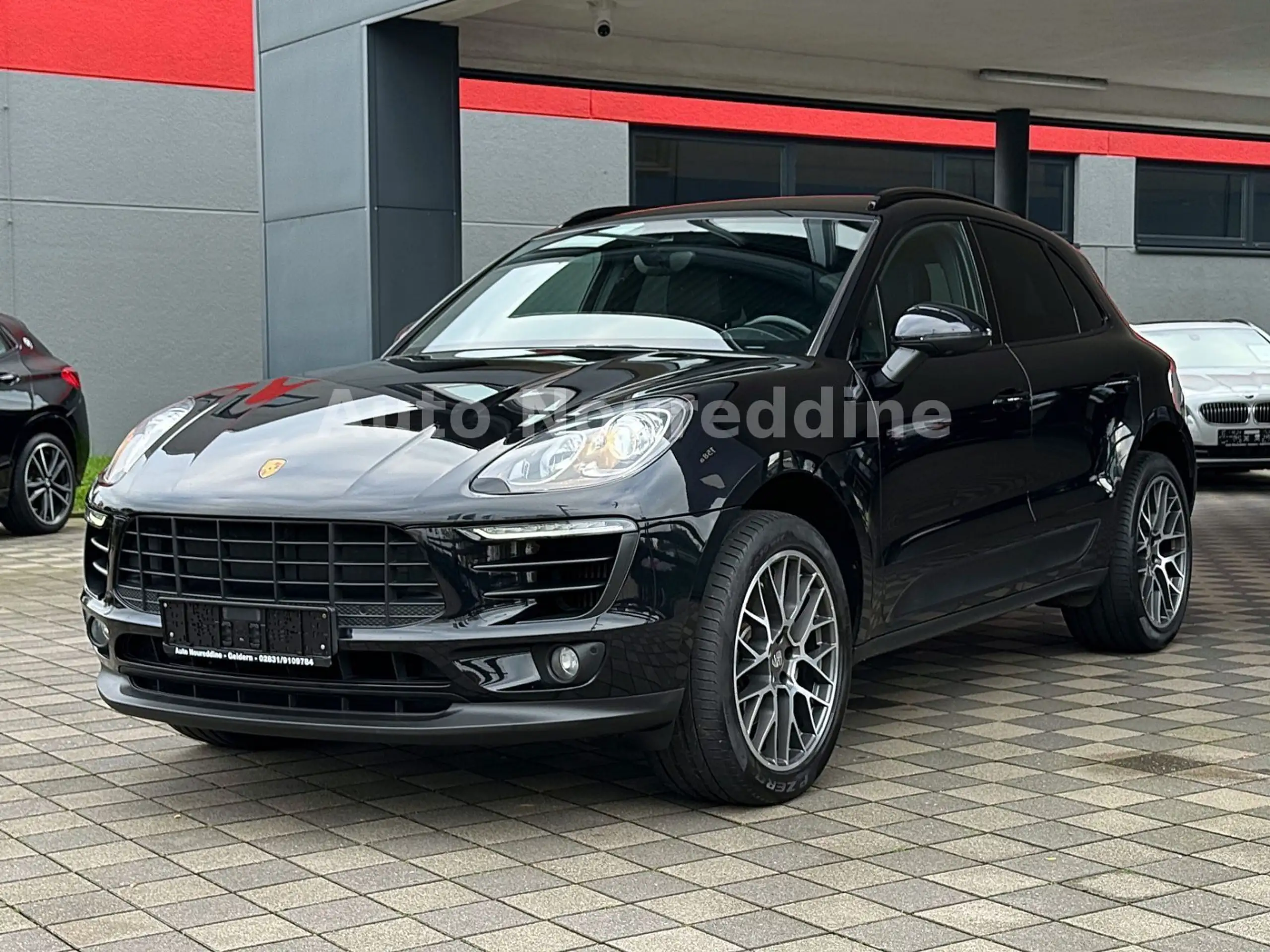 Porsche - Macan