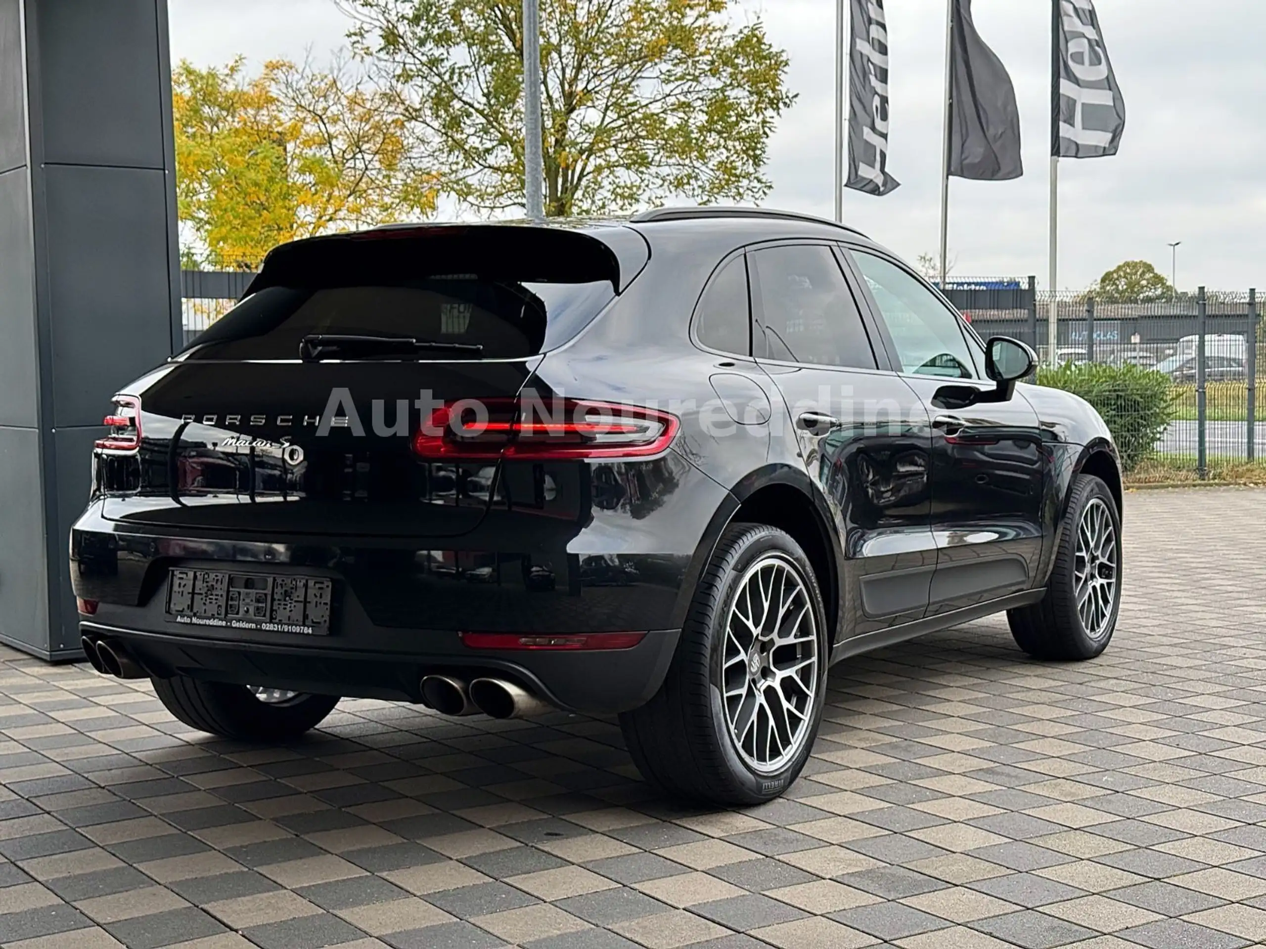 Porsche - Macan