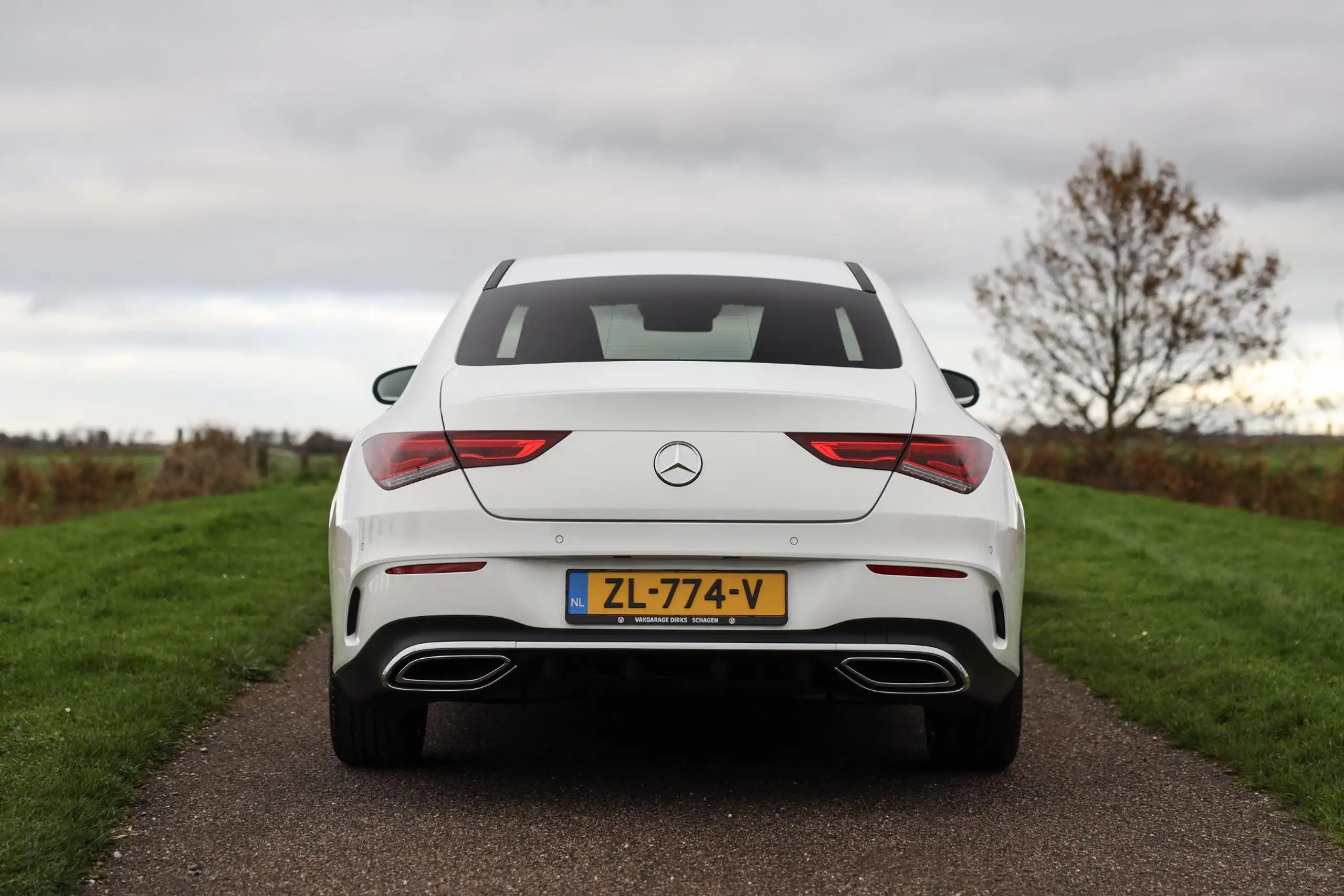 Mercedes-Benz - CLA 180