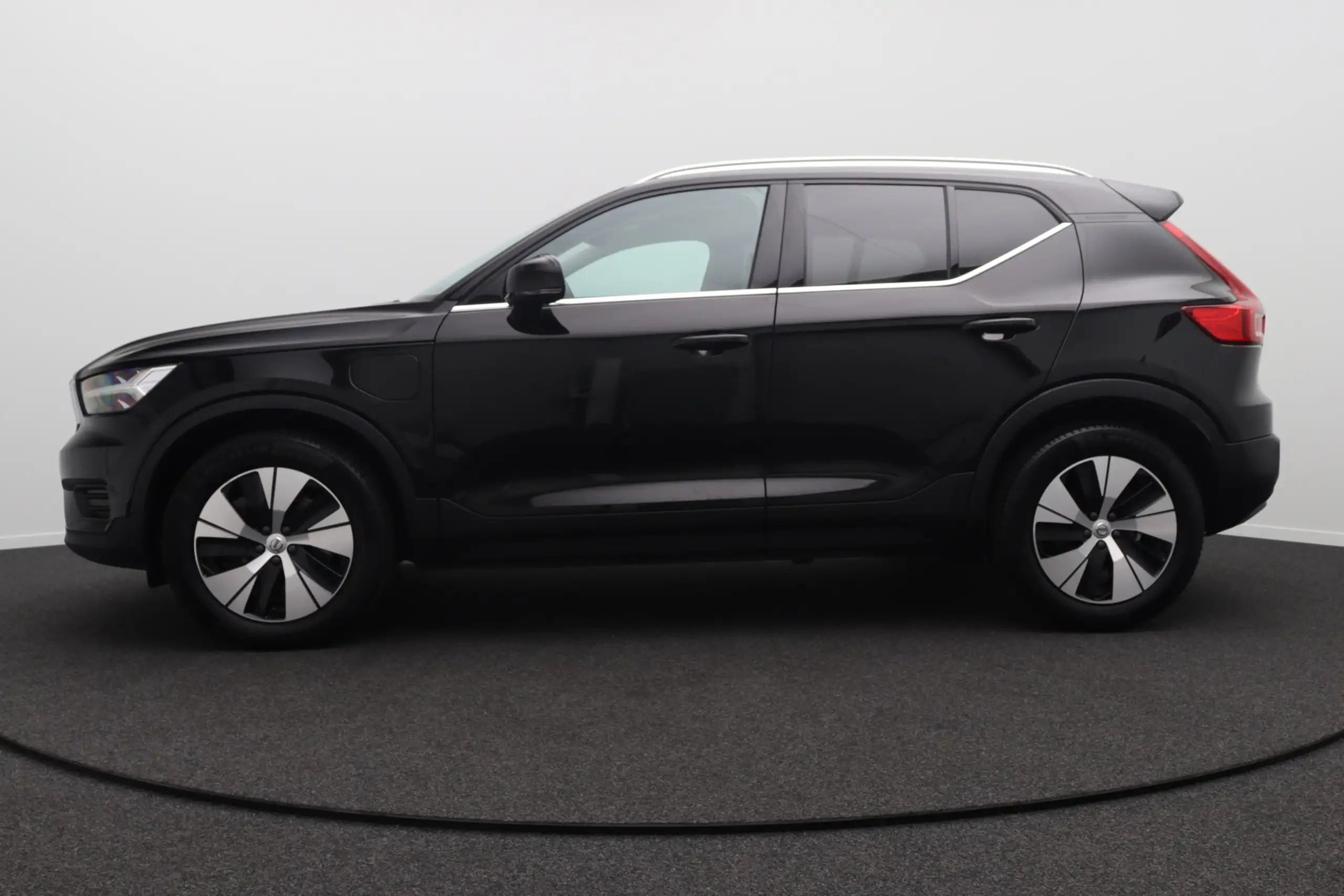 Volvo - XC40