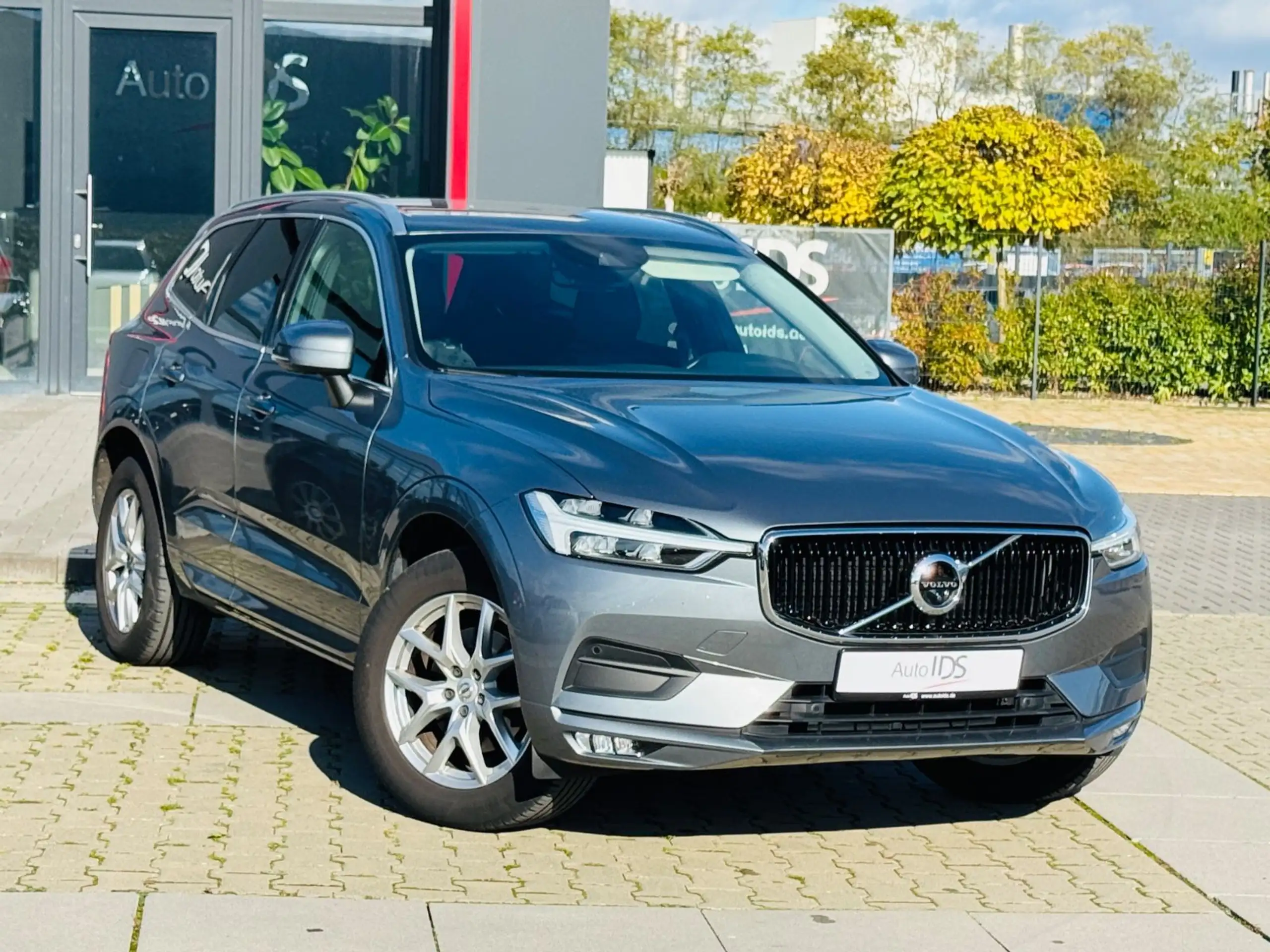 Volvo - XC60