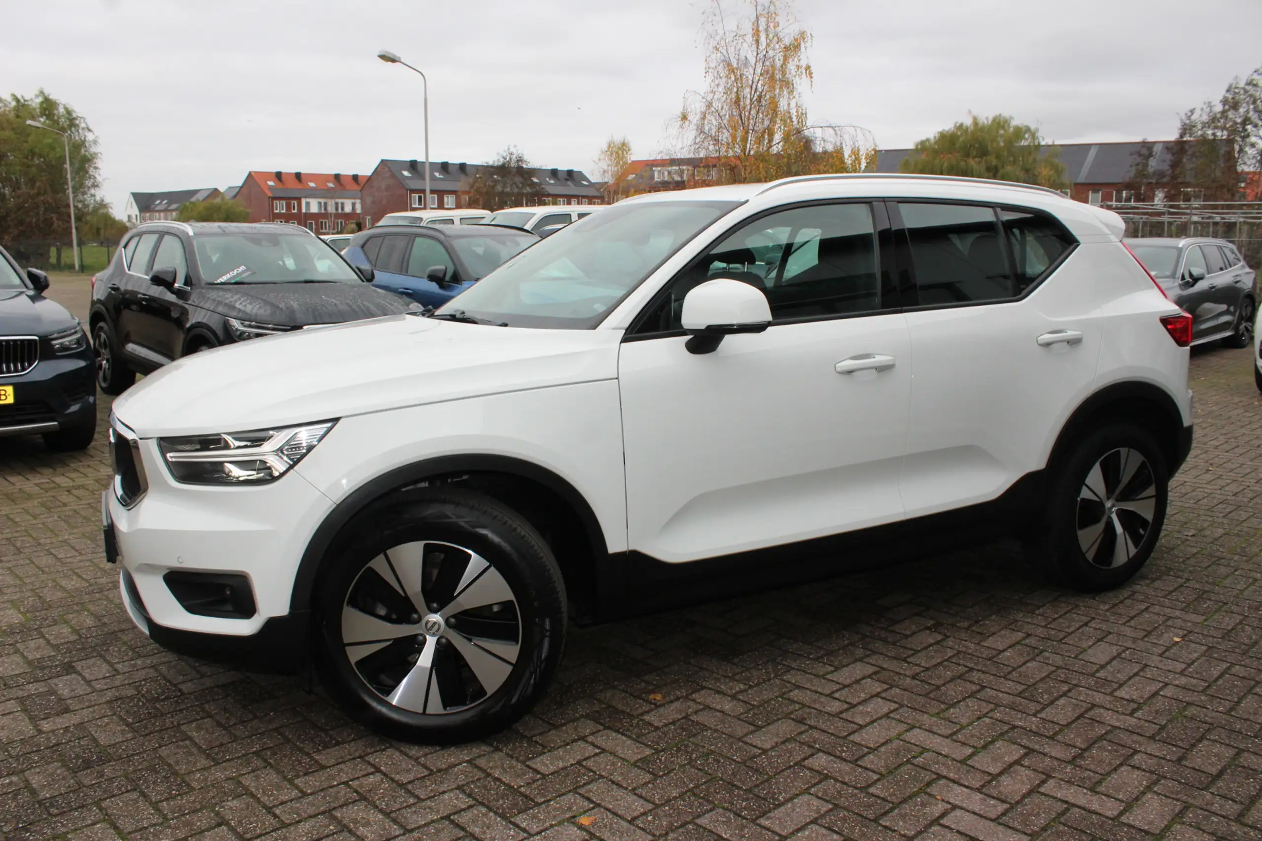 Volvo - XC40