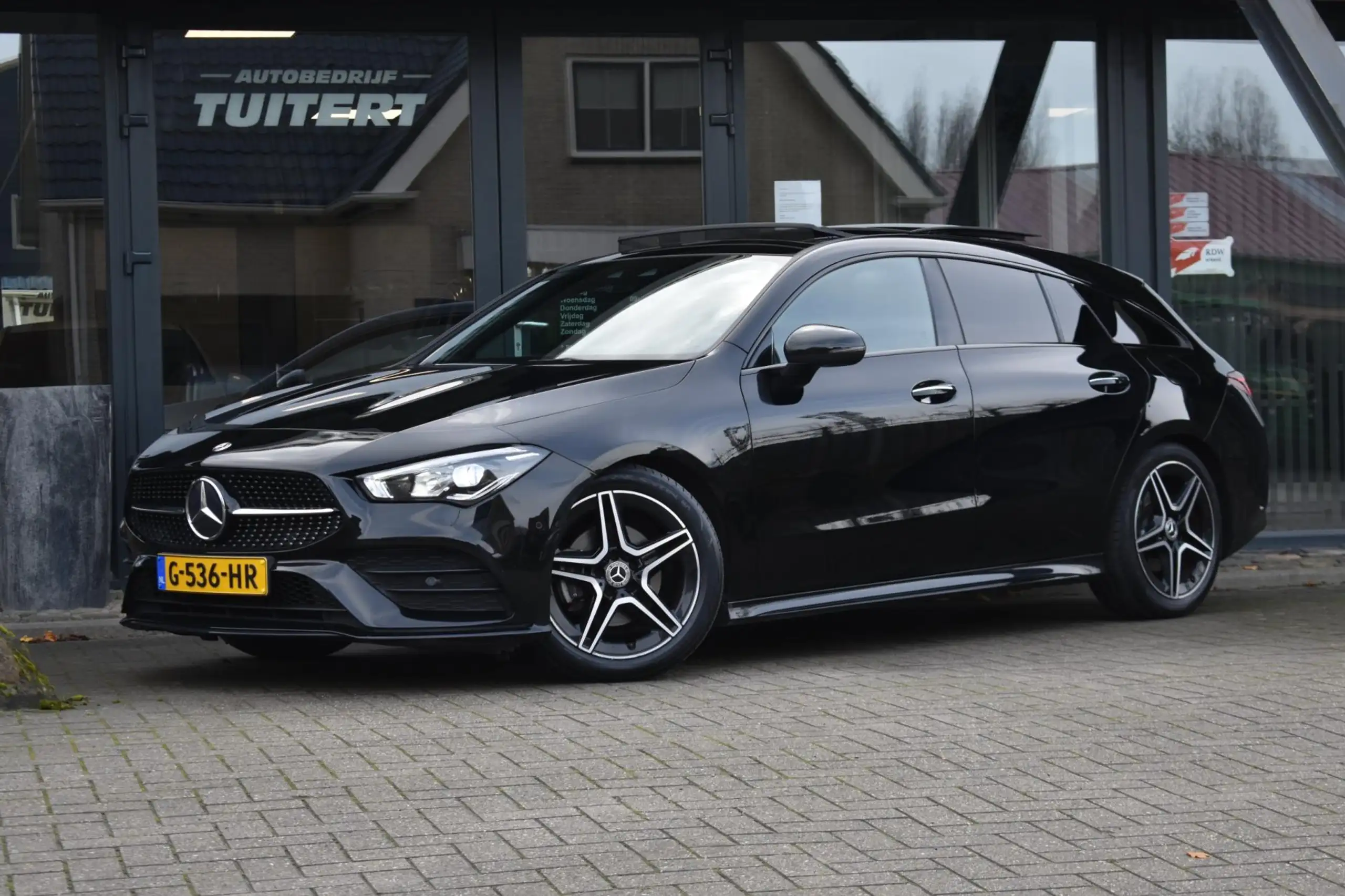 Mercedes-Benz - CLA 180