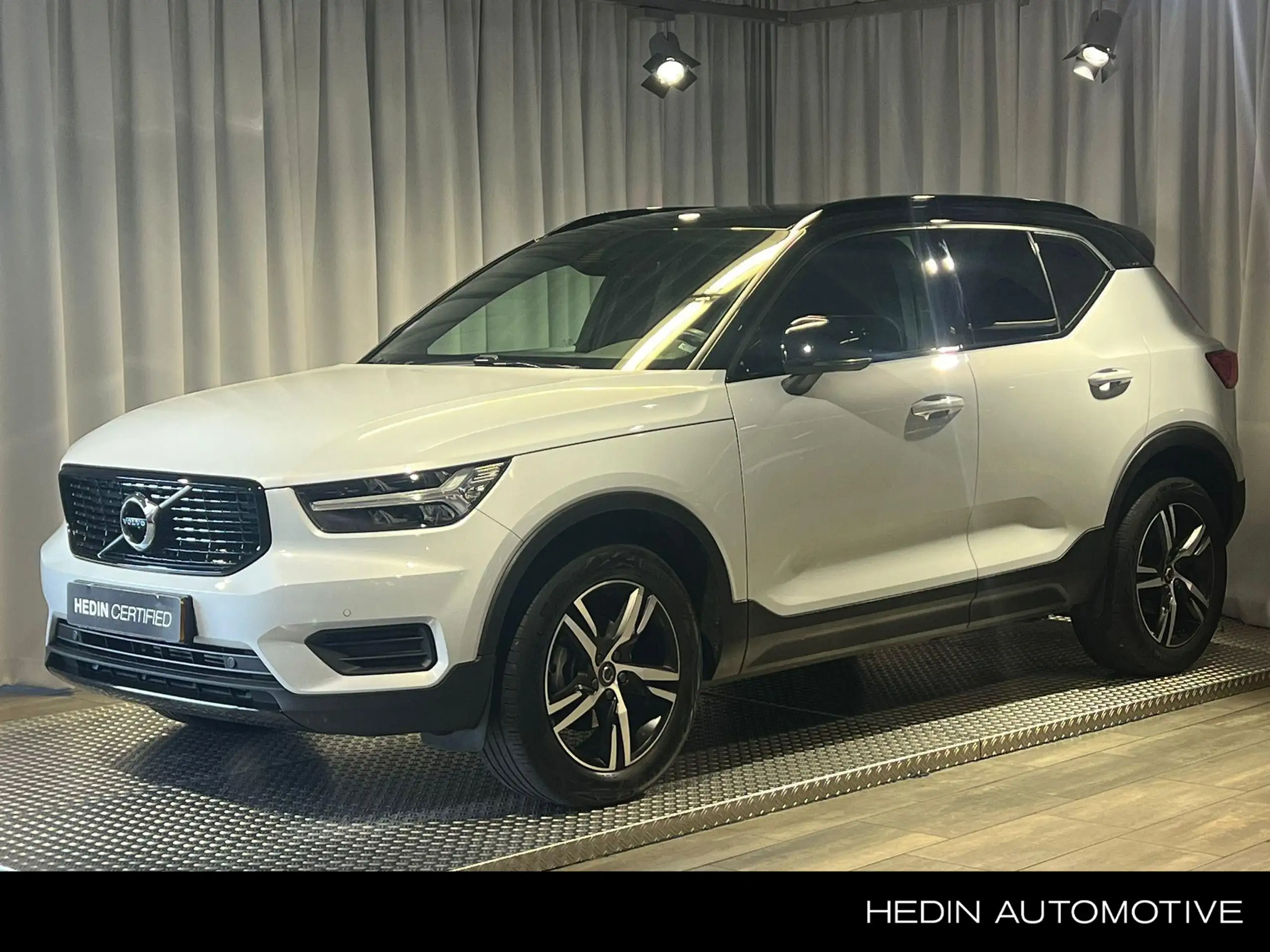 Volvo - XC40