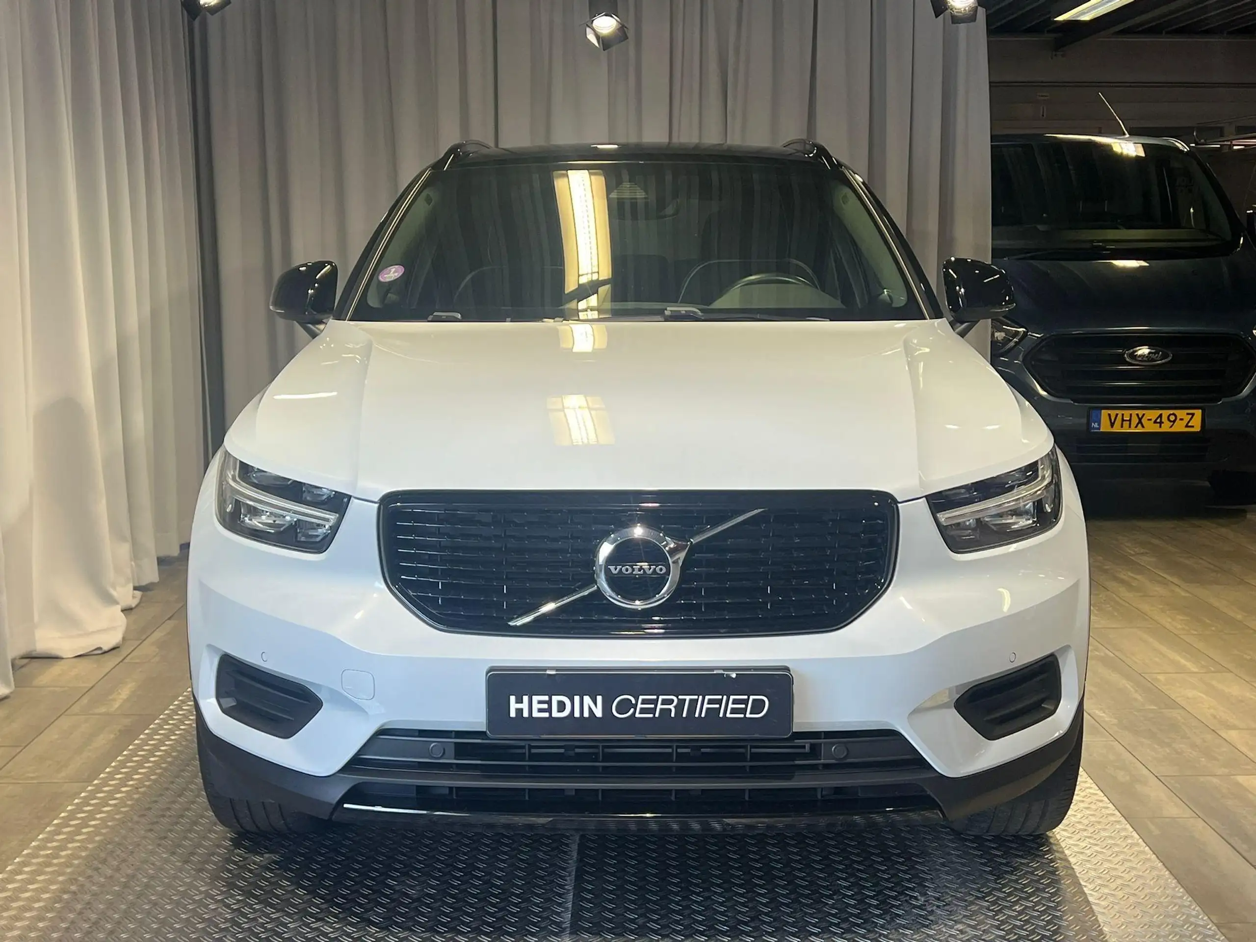 Volvo - XC40