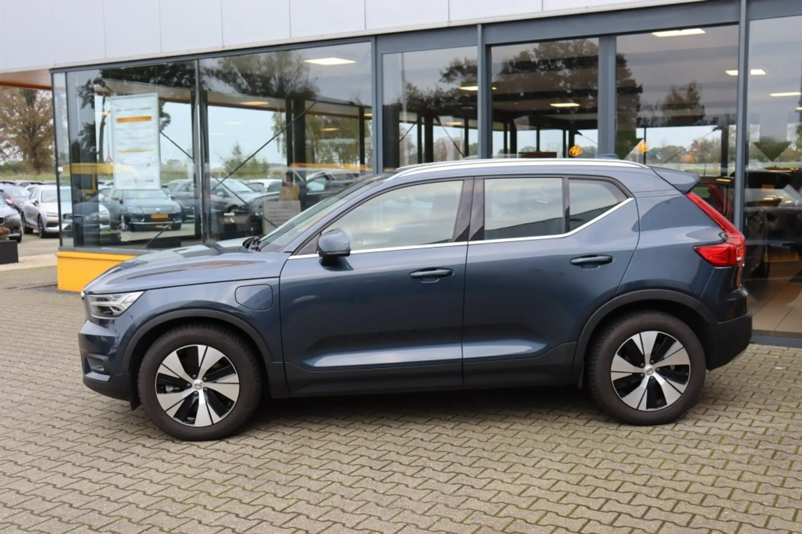 Volvo - XC40