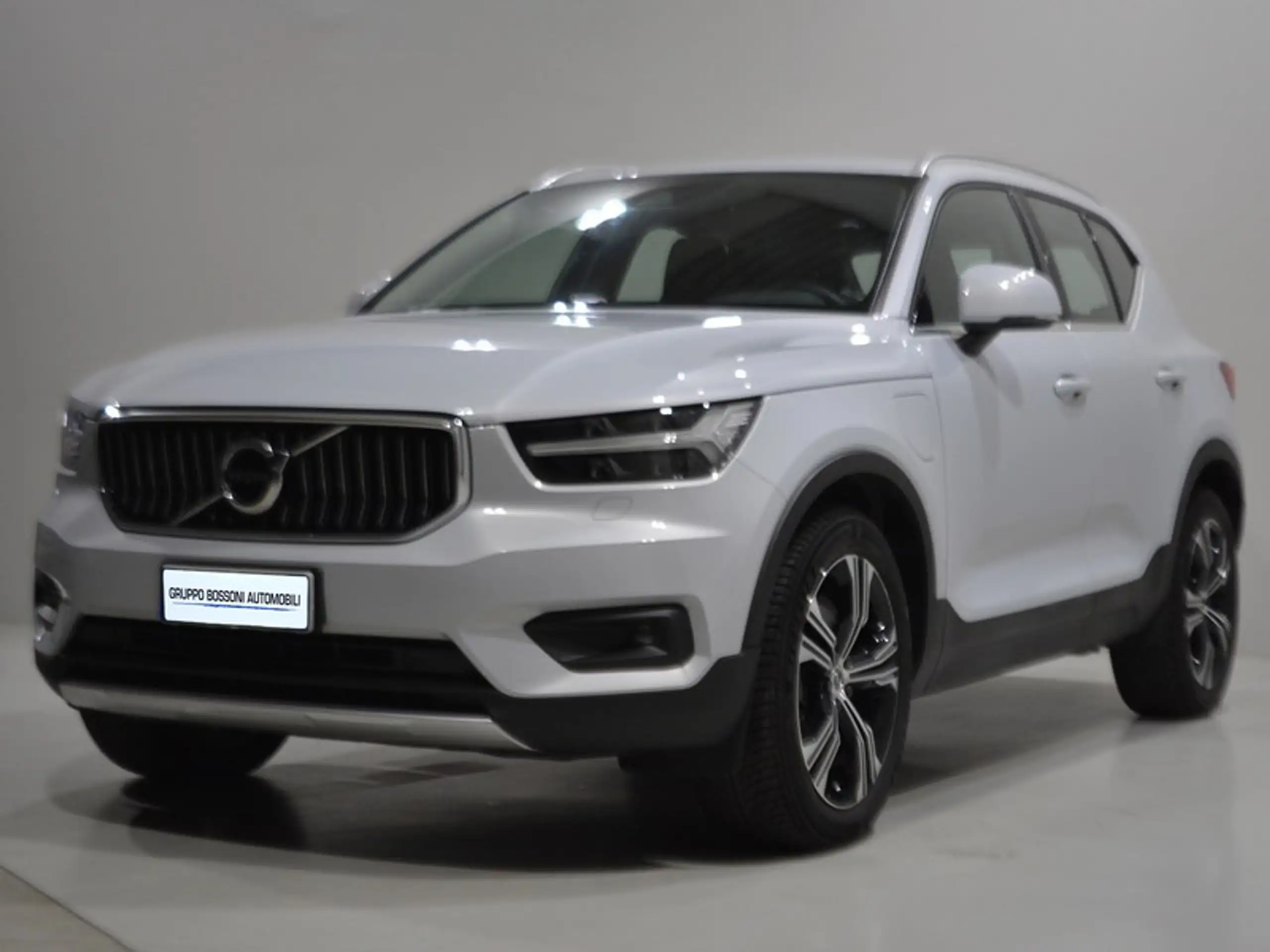 Volvo - XC40