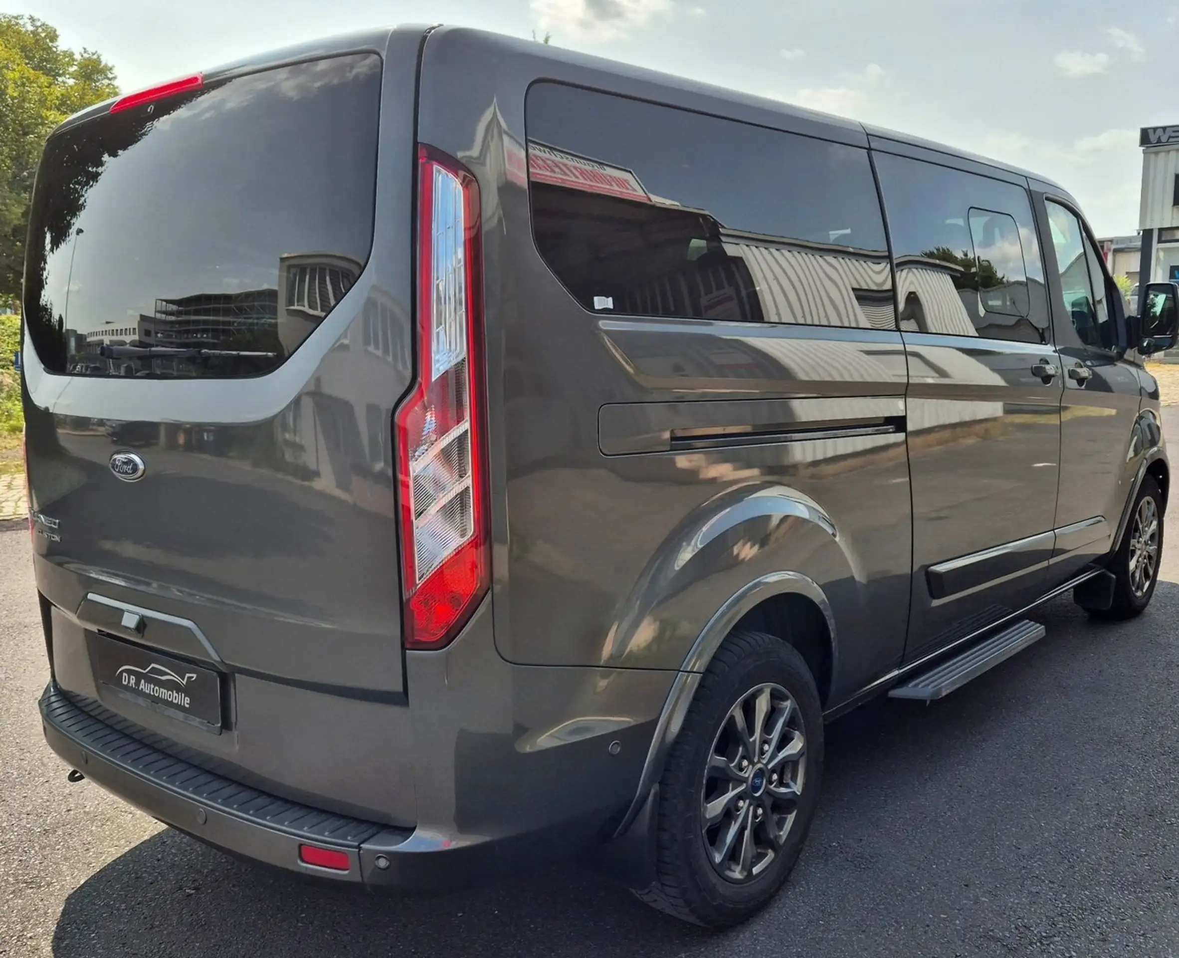 Ford - Tourneo Custom