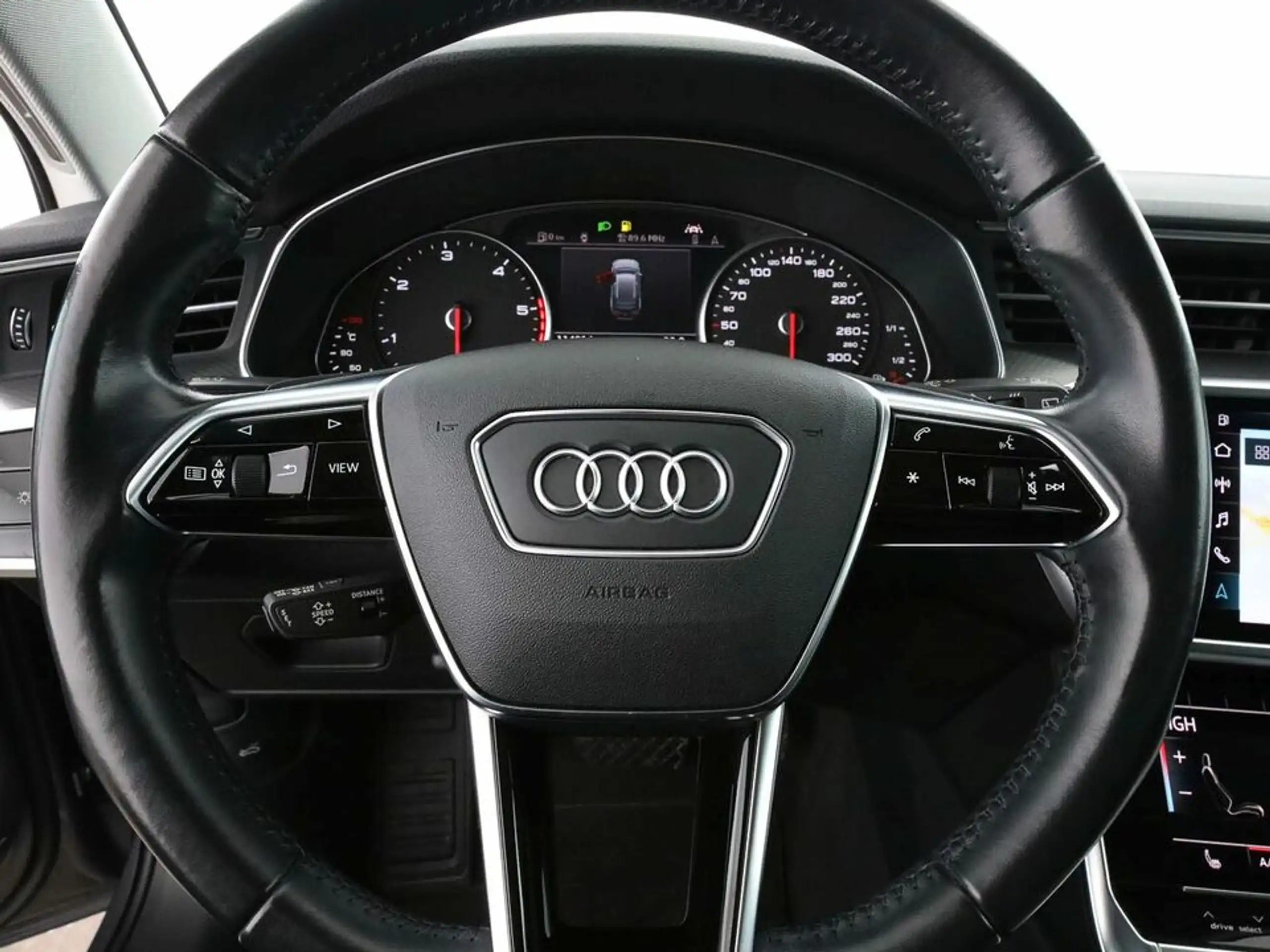 Audi - A6