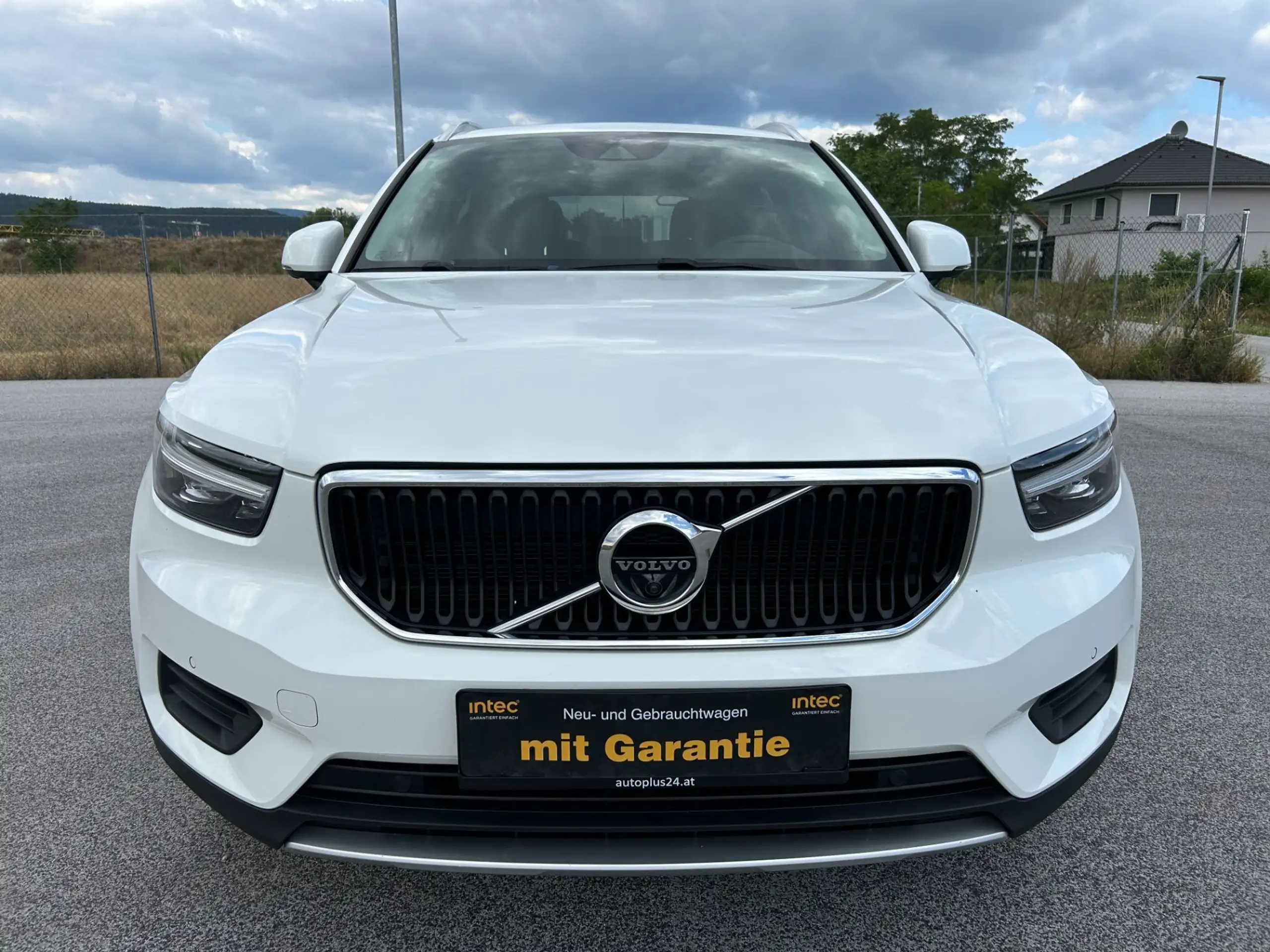 Volvo - XC40