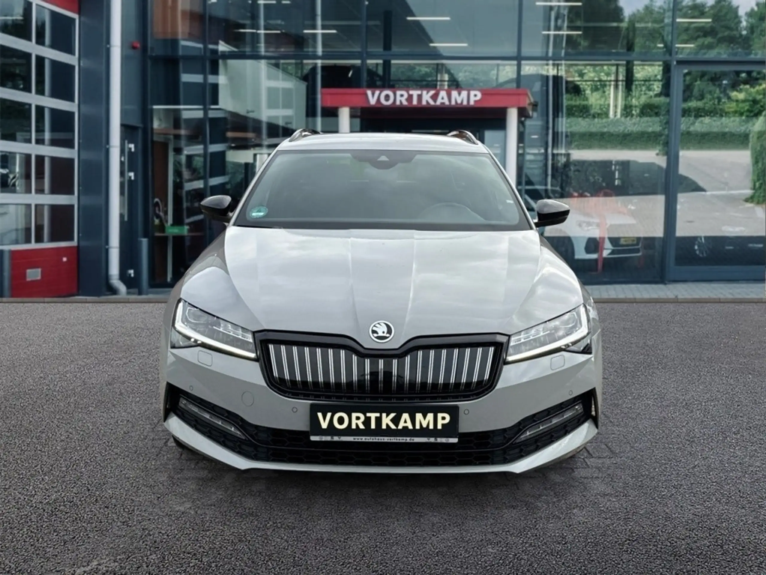 Skoda - Superb