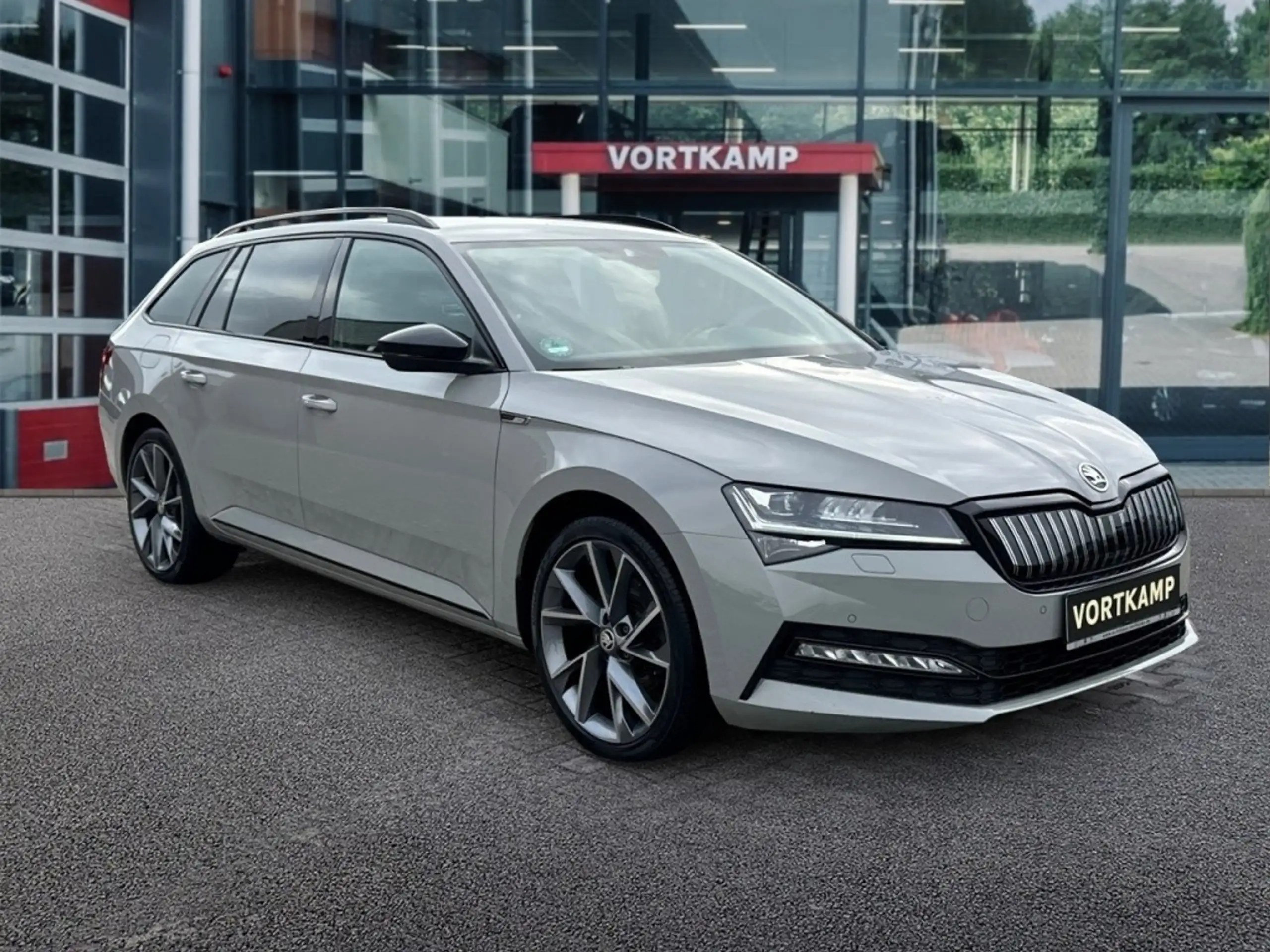 Skoda - Superb