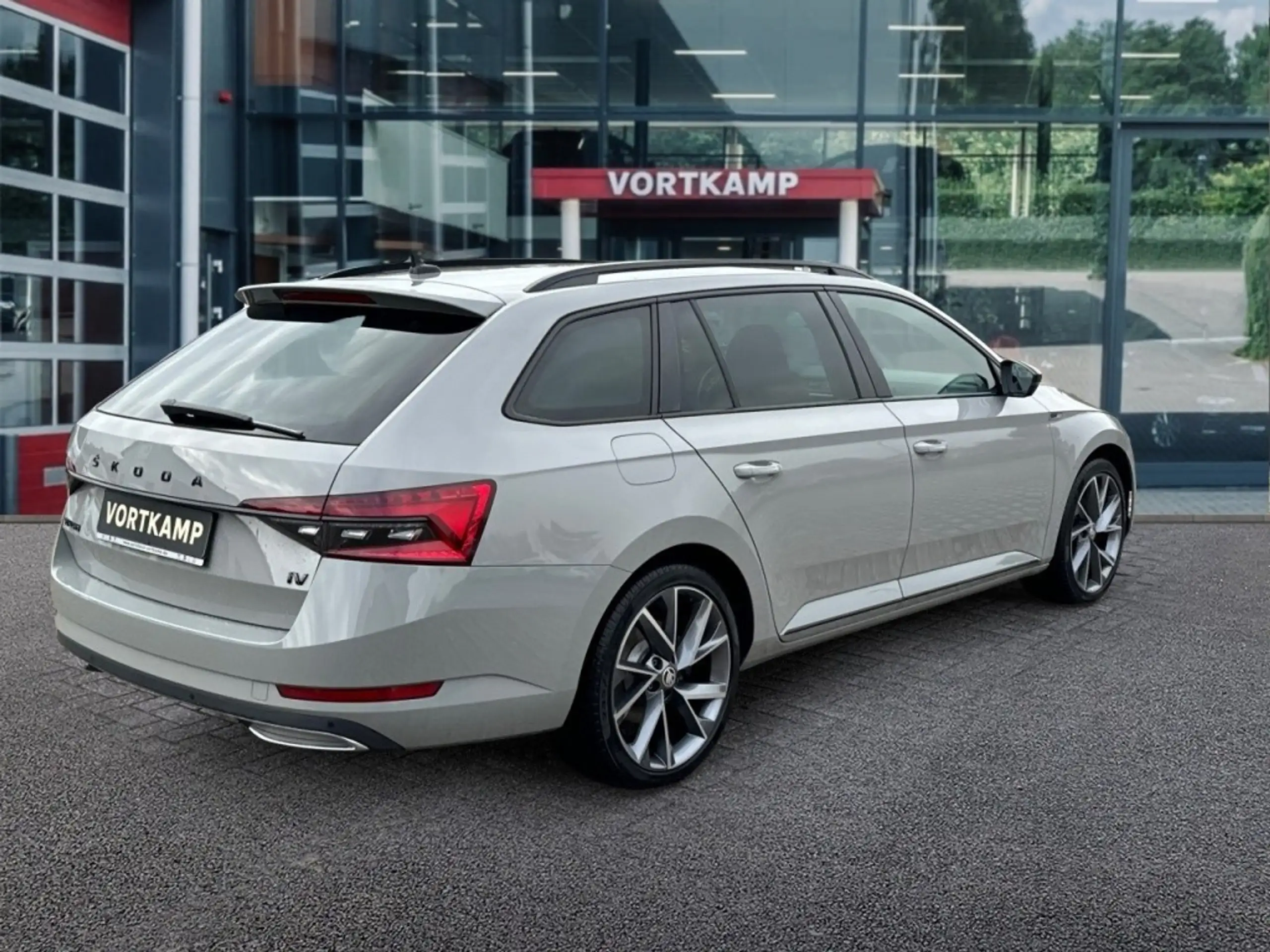 Skoda - Superb