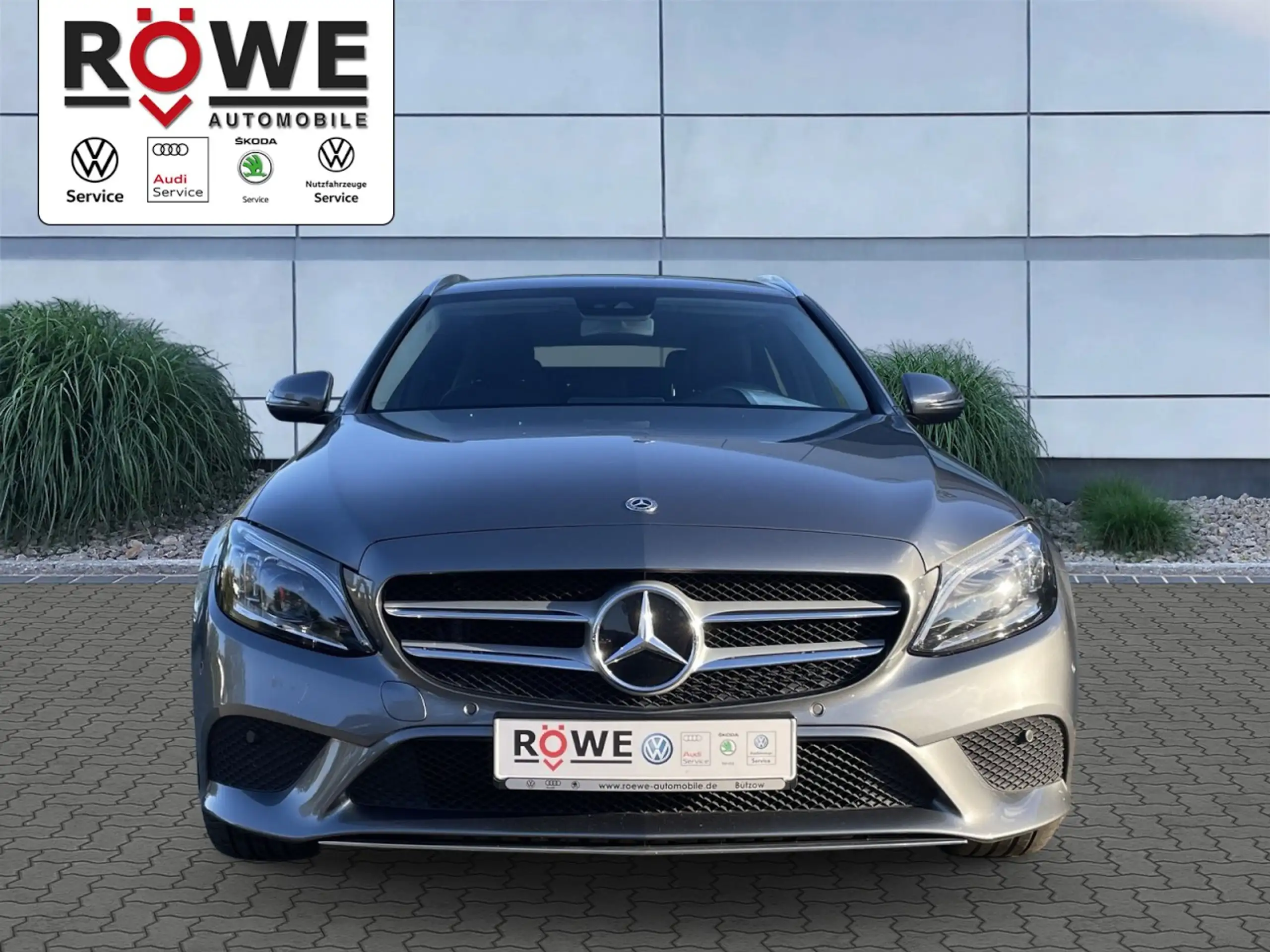 Mercedes-Benz - C 220