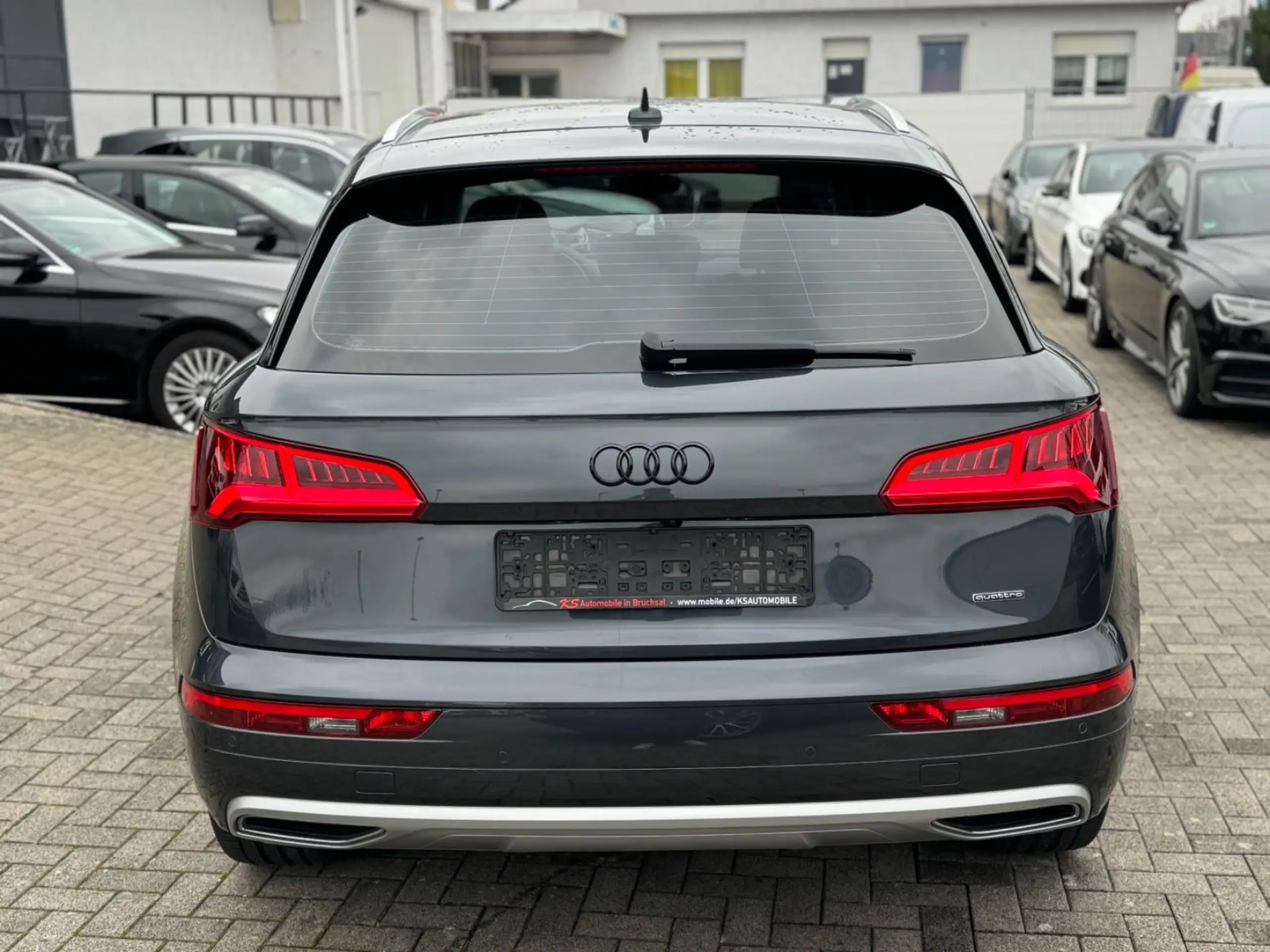 Audi - Q5