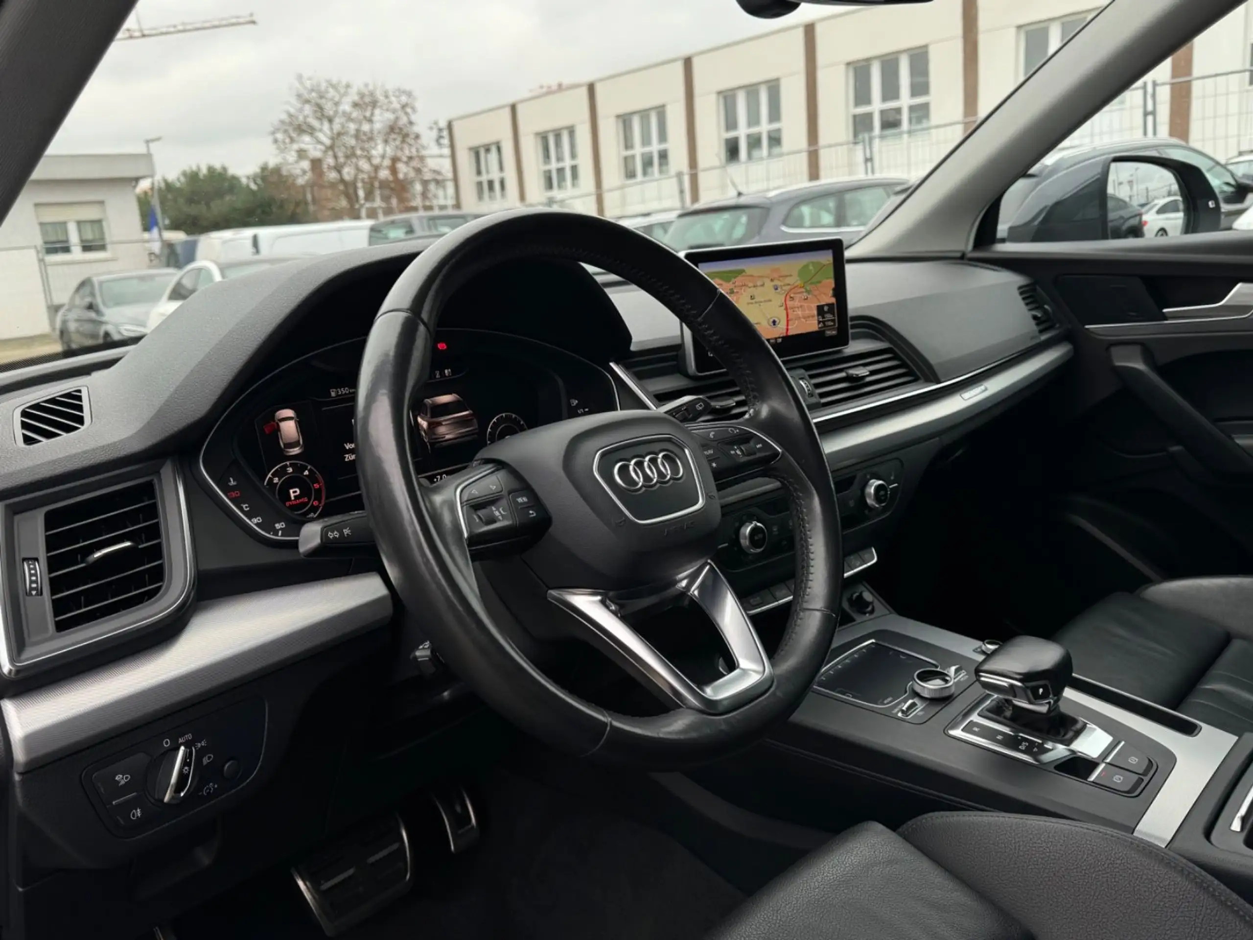 Audi - Q5