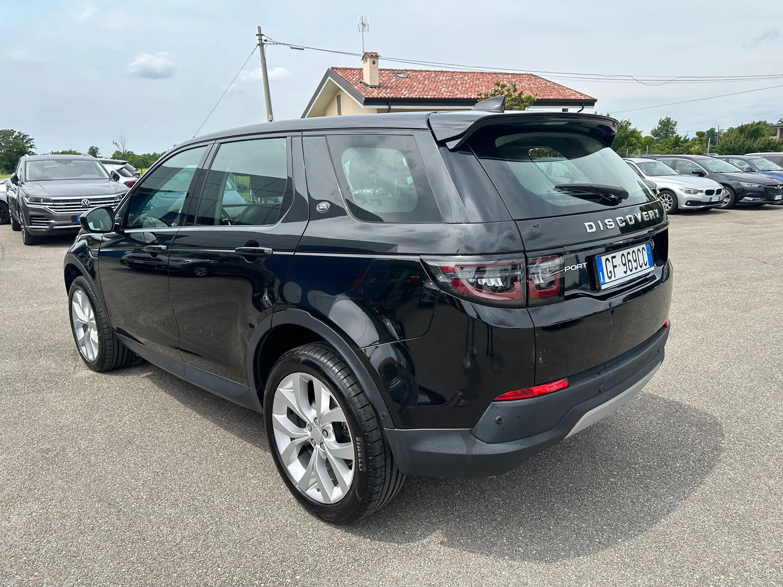 Land Rover - Discovery Sport