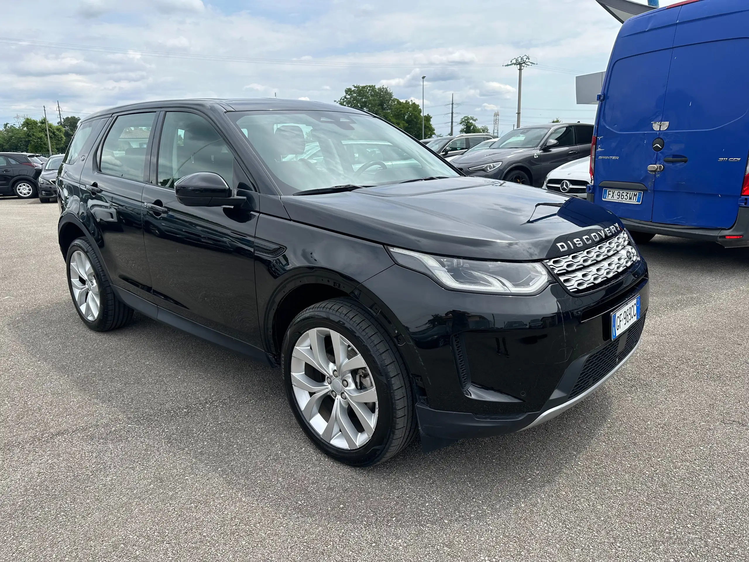 Land Rover - Discovery Sport