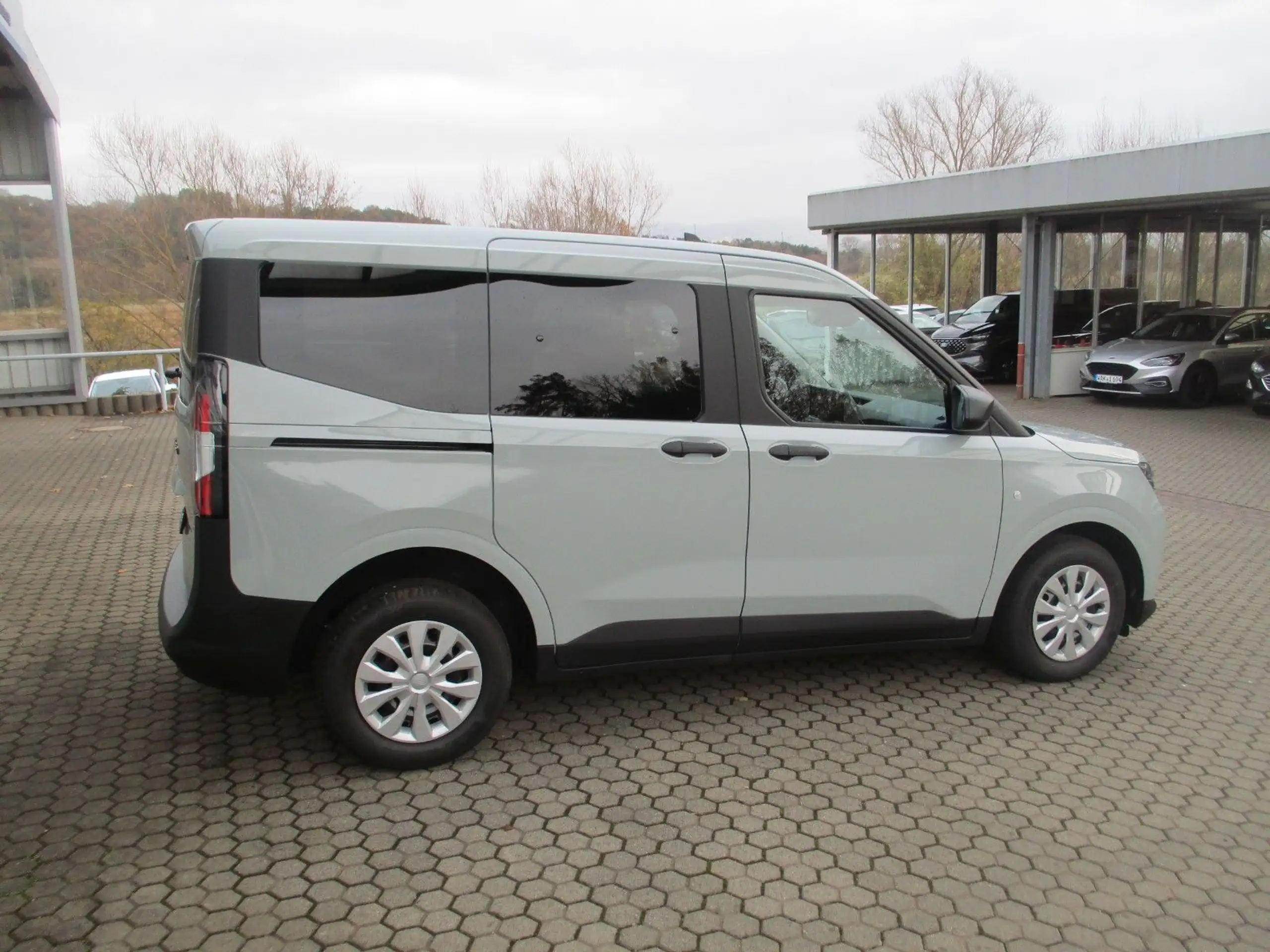 Ford - Tourneo Courier