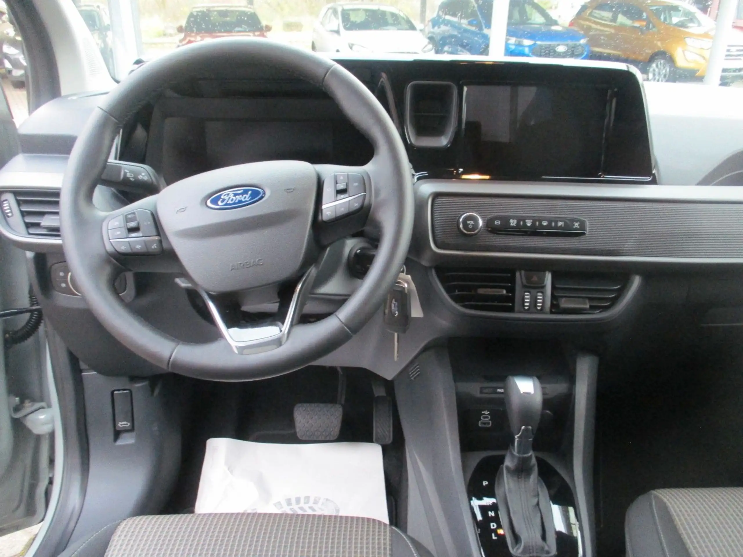 Ford - Tourneo Courier