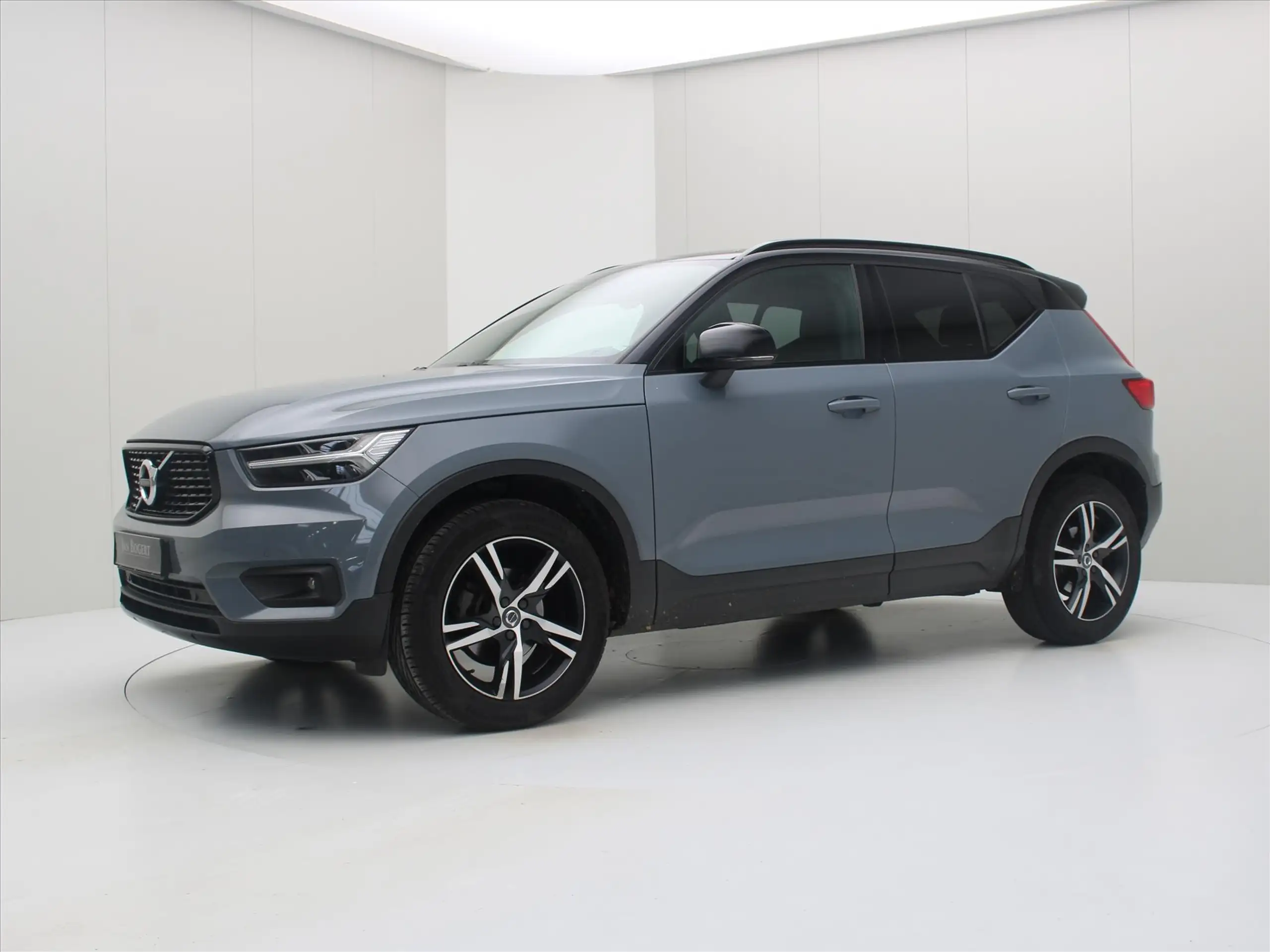 Volvo - XC40