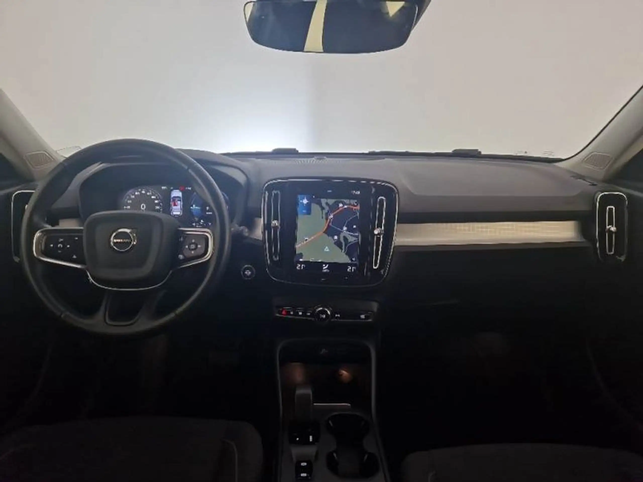 Volvo - XC40