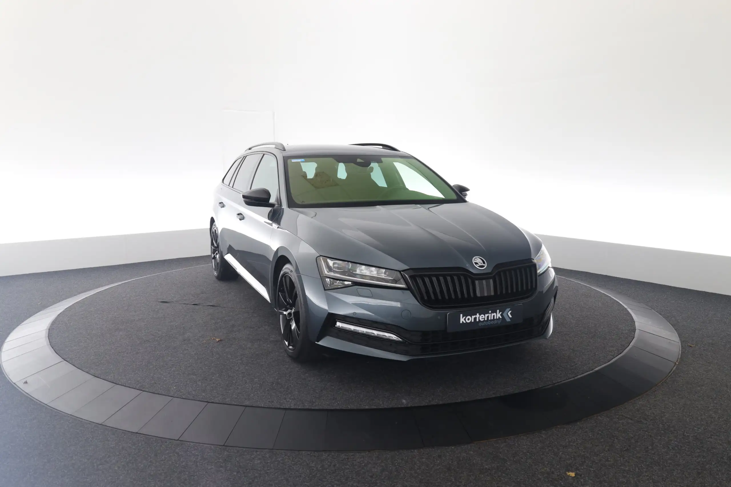 Skoda - Superb