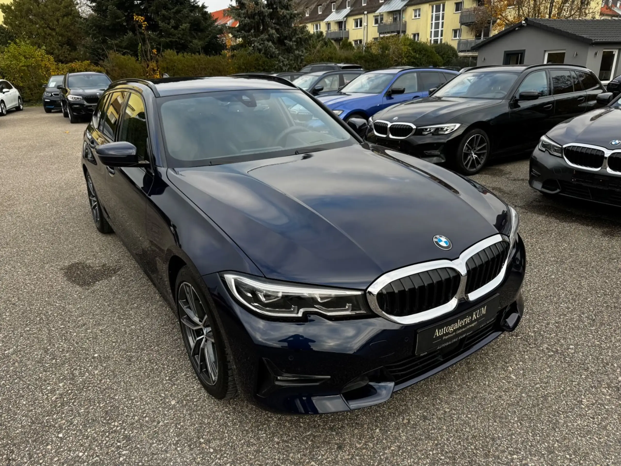 BMW - 330