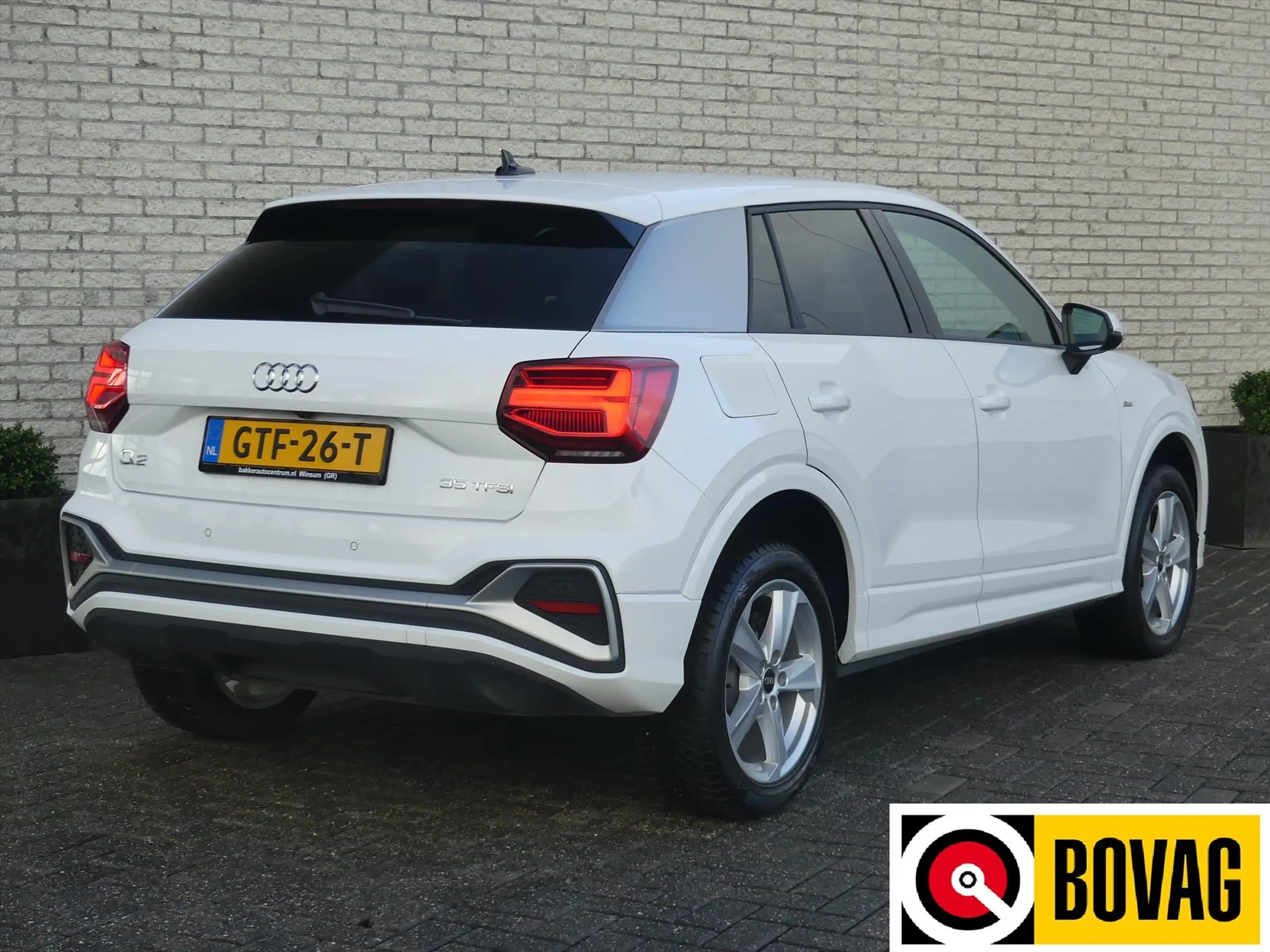 Audi - Q2