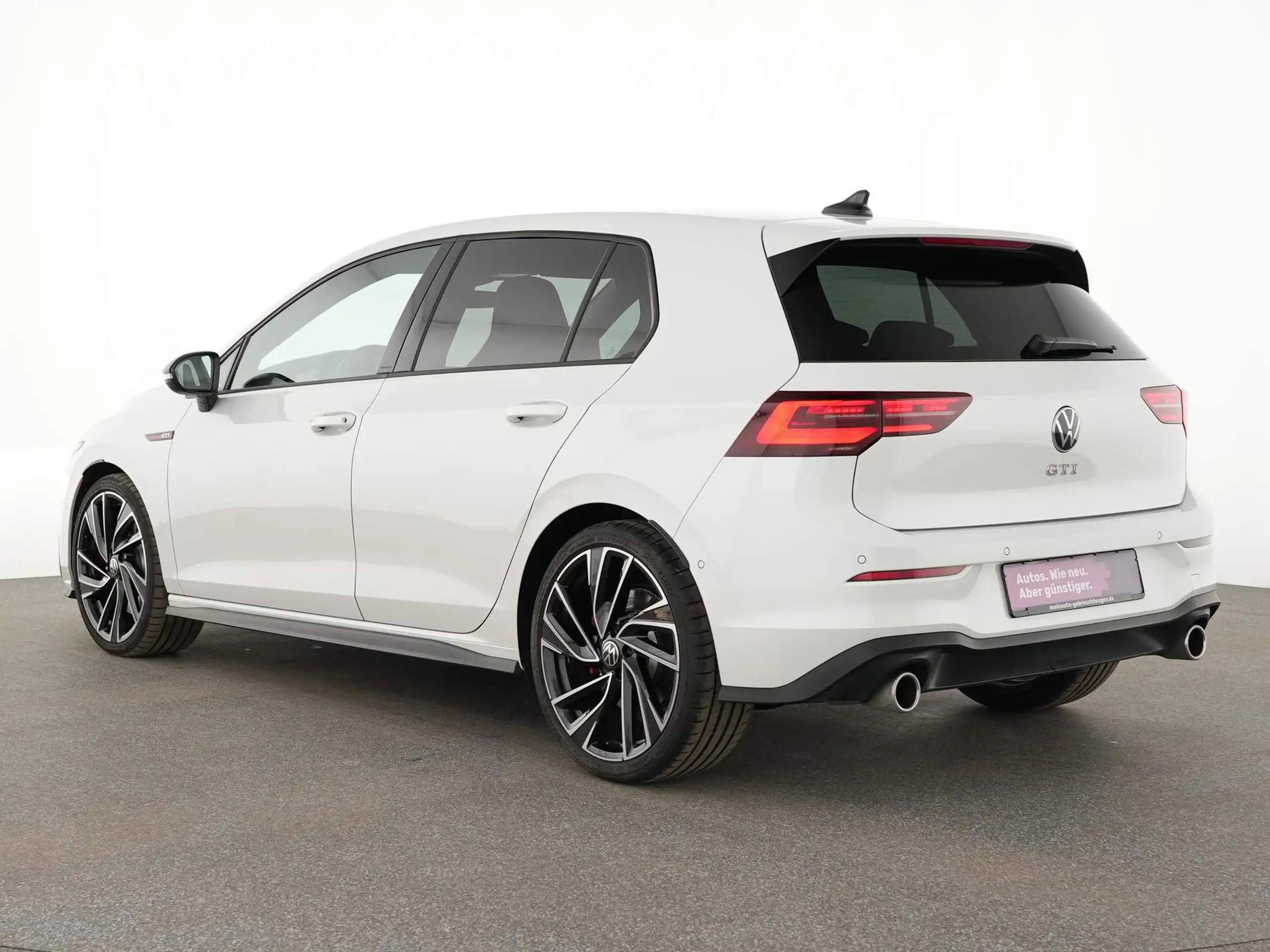 Volkswagen - Golf GTI