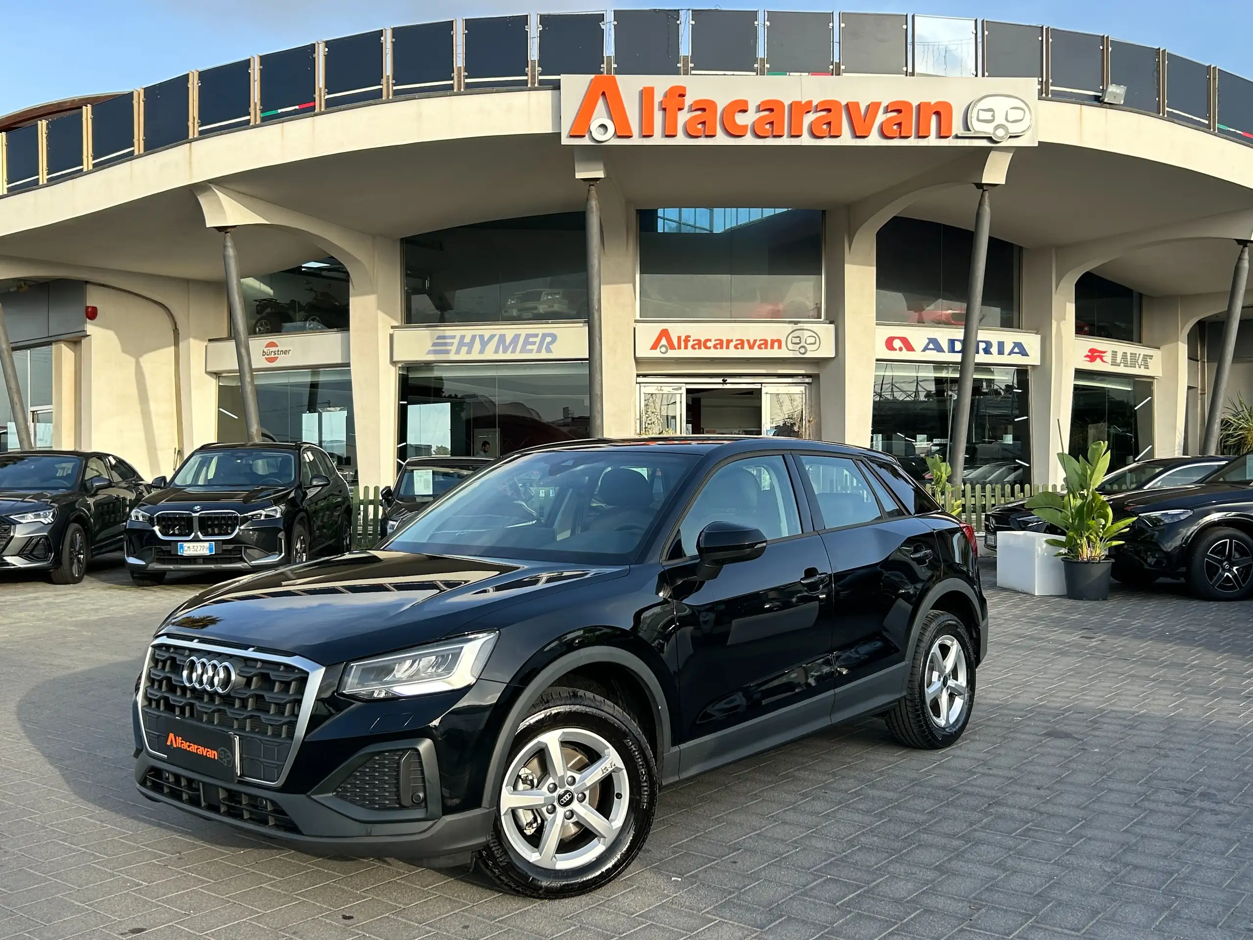 Audi - Q2