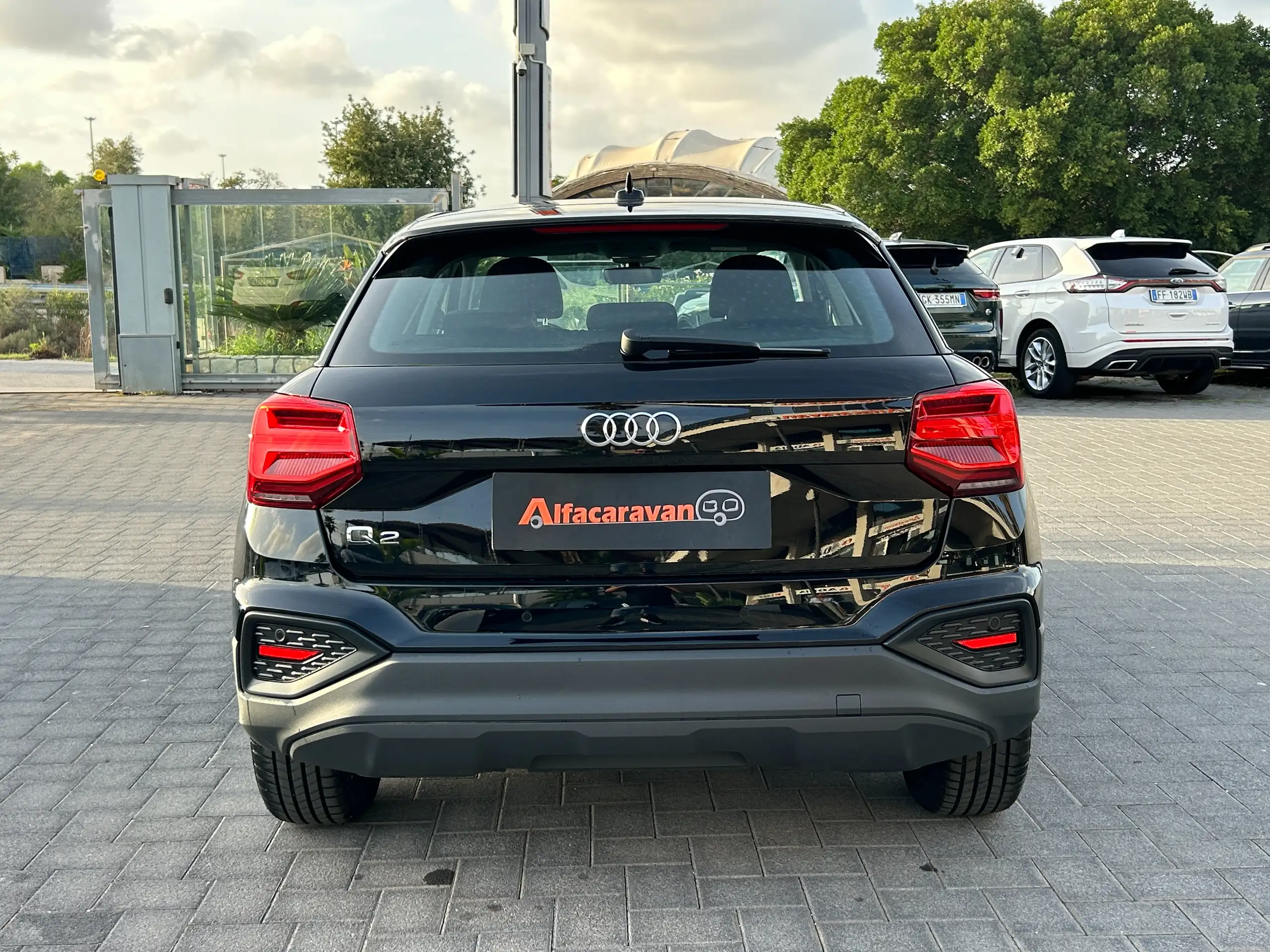 Audi - Q2