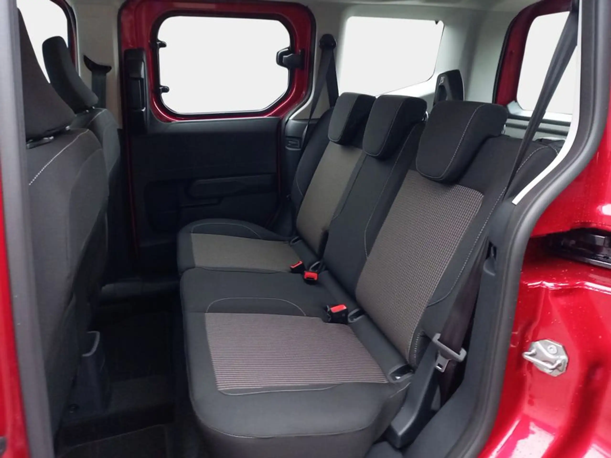 Ford - Tourneo Courier