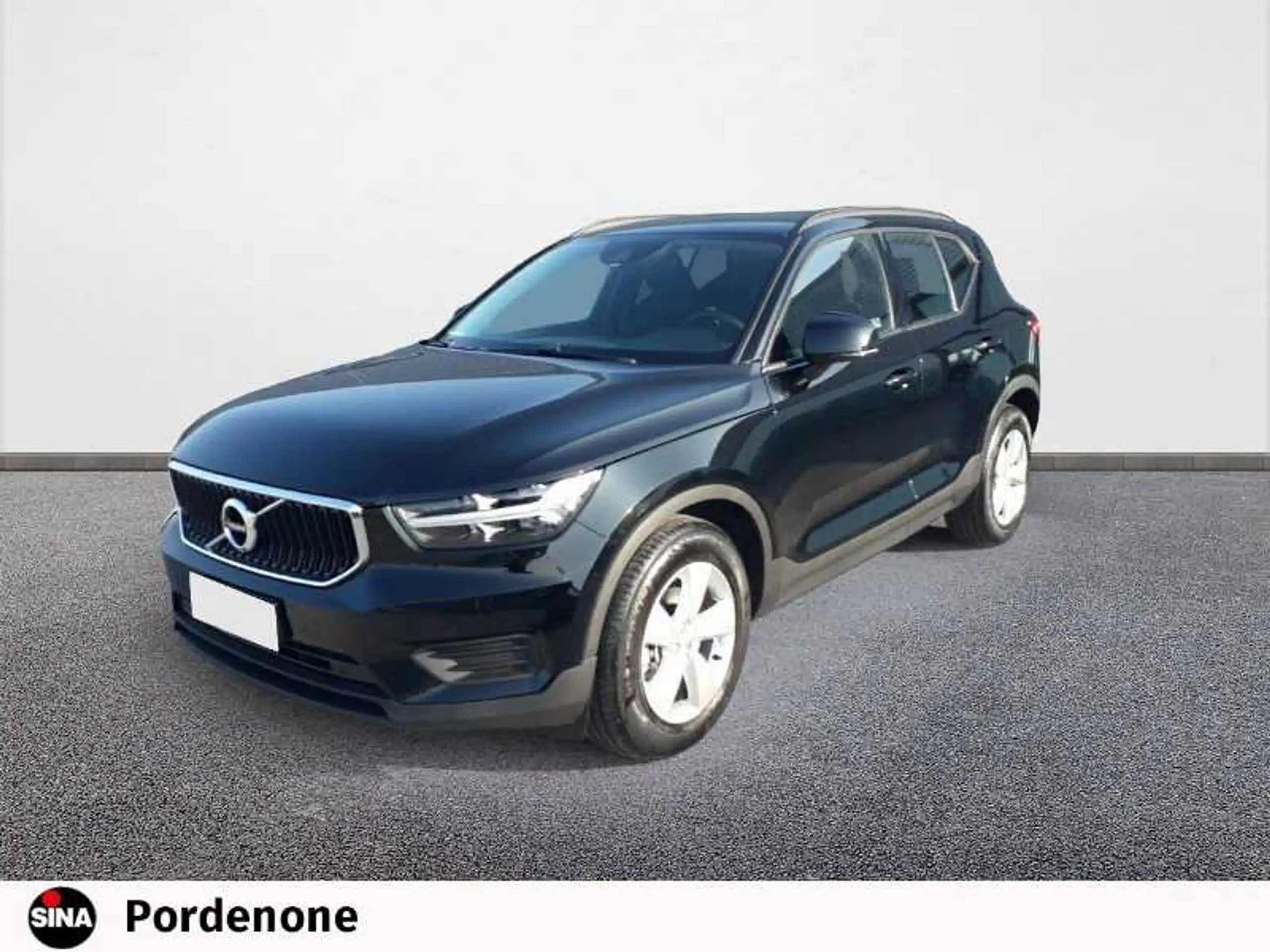 Volvo - XC40