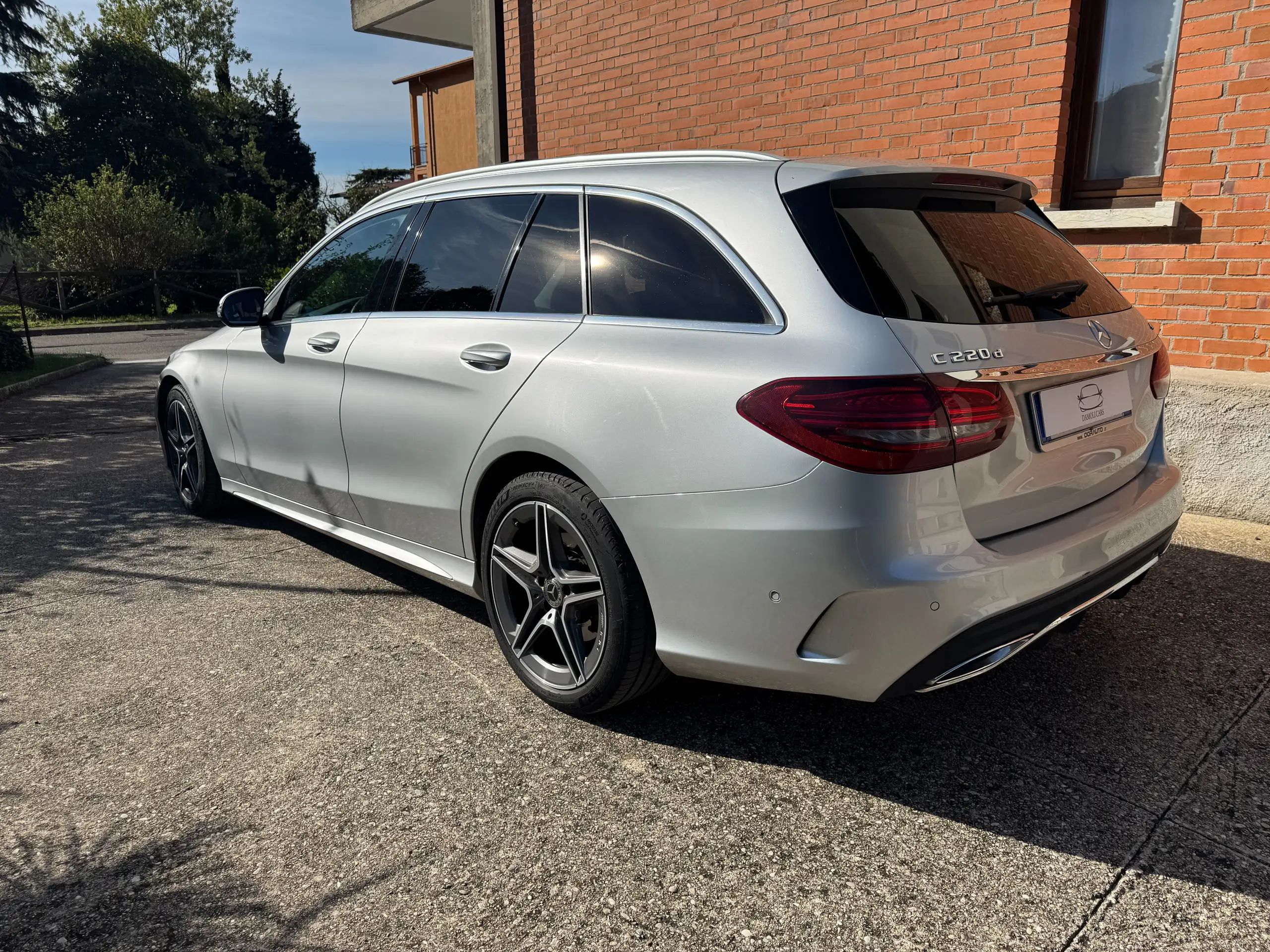 Mercedes-Benz - C 220