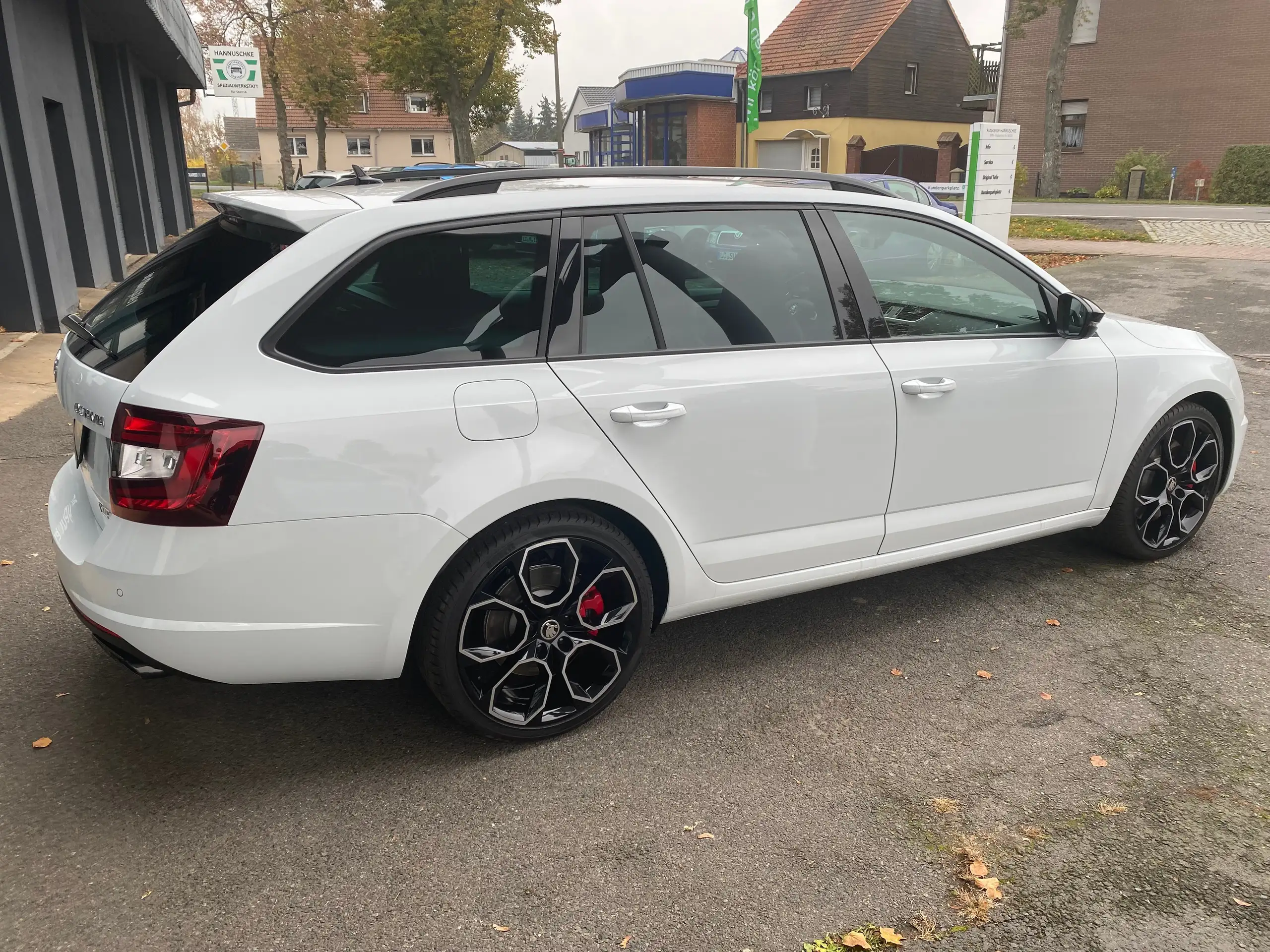 Skoda - Octavia