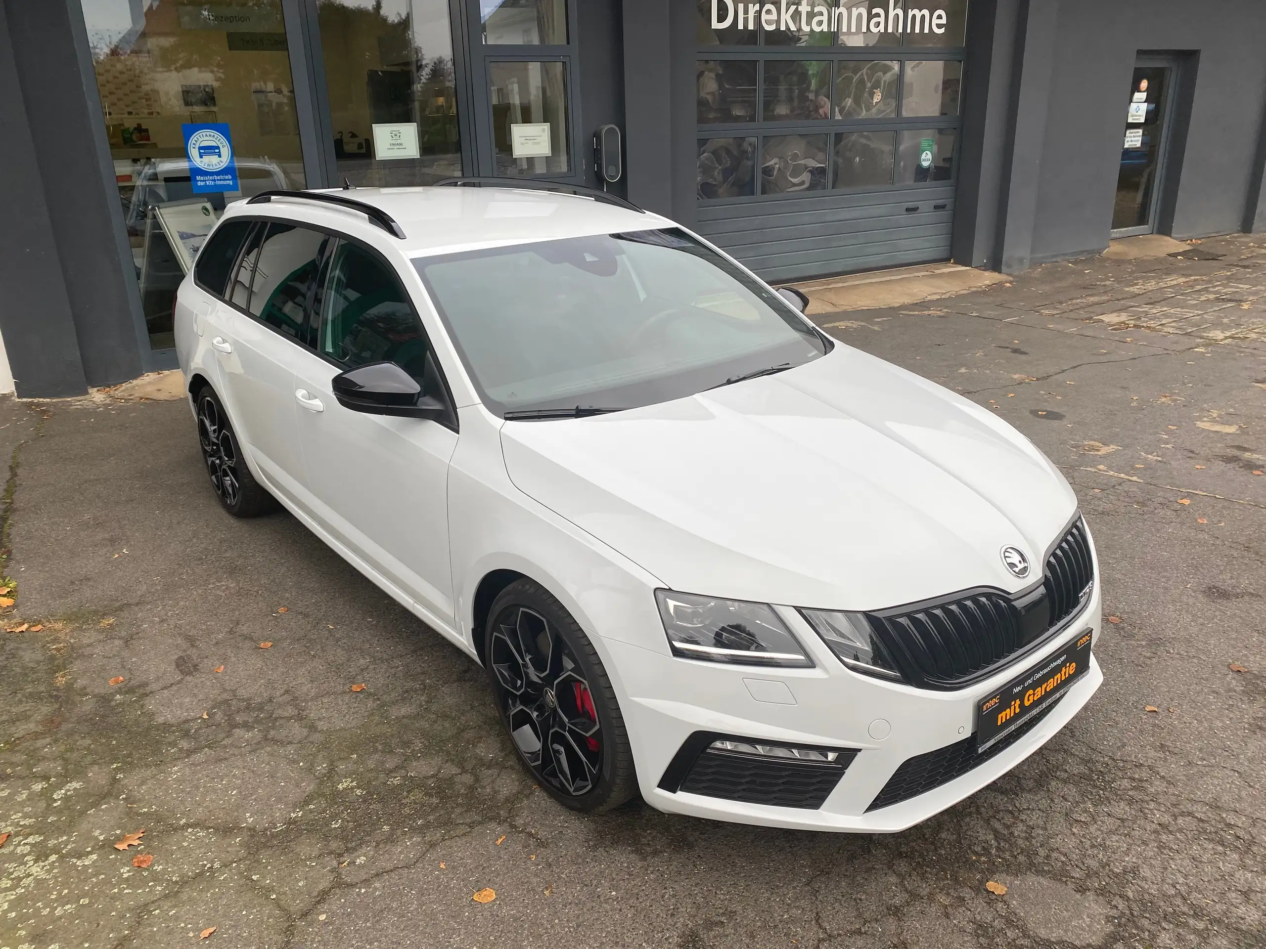 Skoda - Octavia