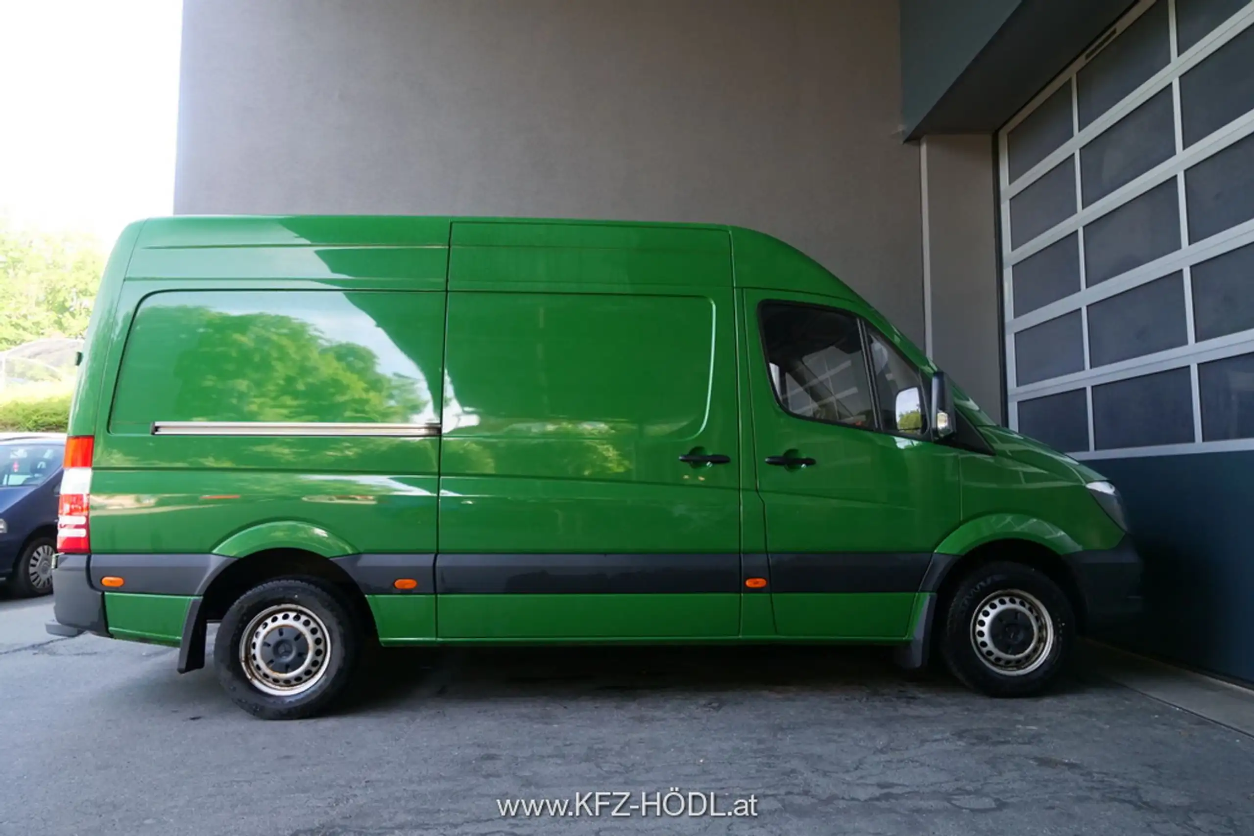 Mercedes-Benz - Sprinter