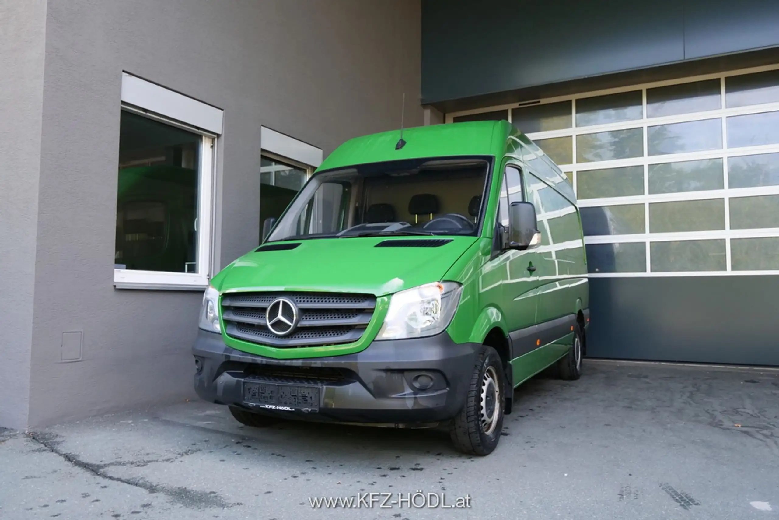 Mercedes-Benz - Sprinter