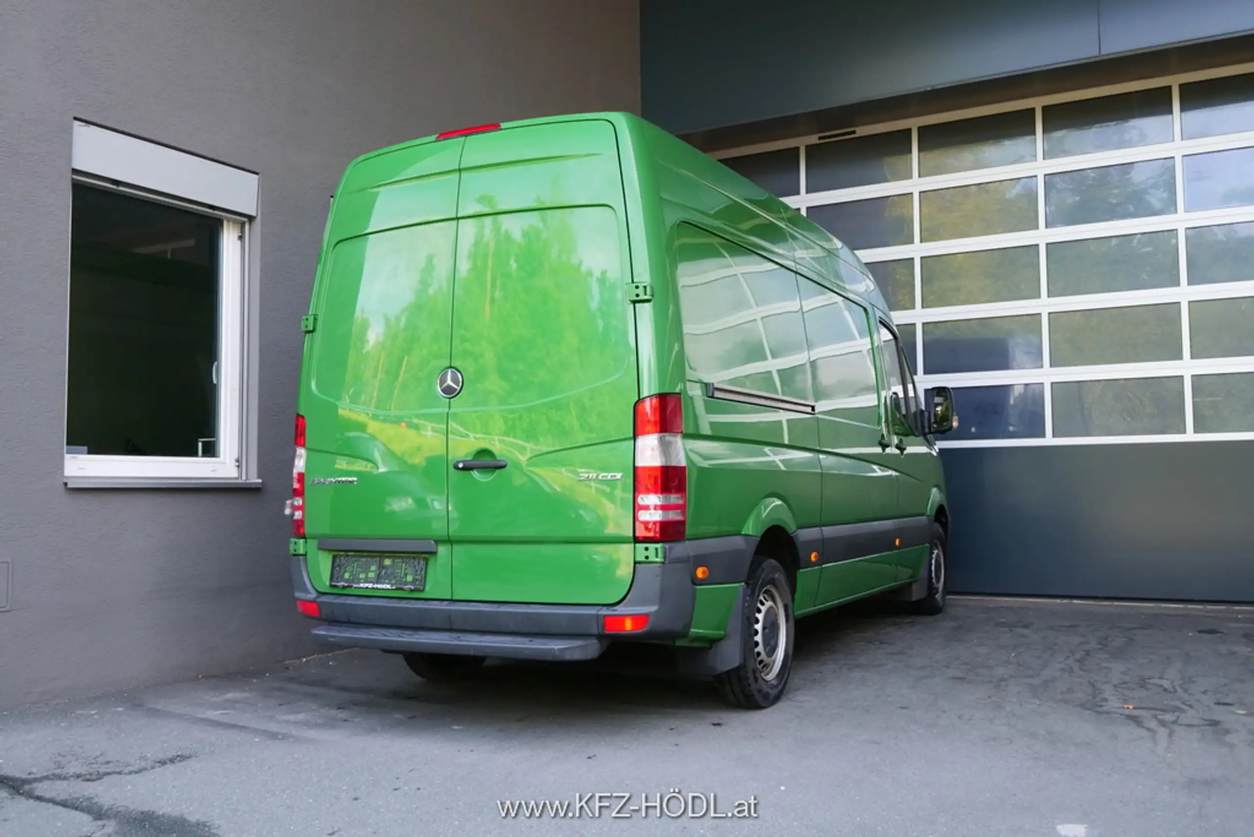 Mercedes-Benz - Sprinter