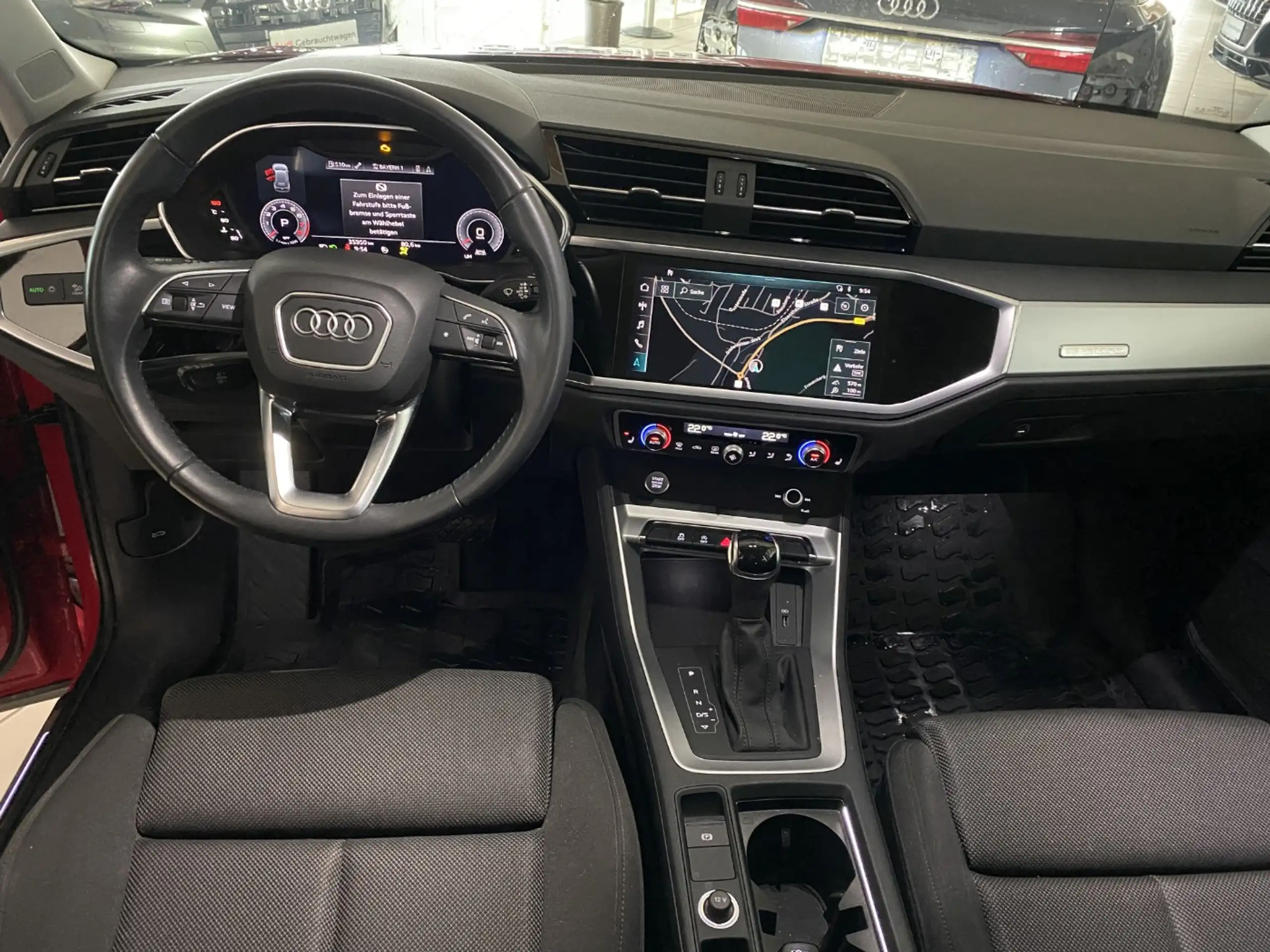 Audi - Q3