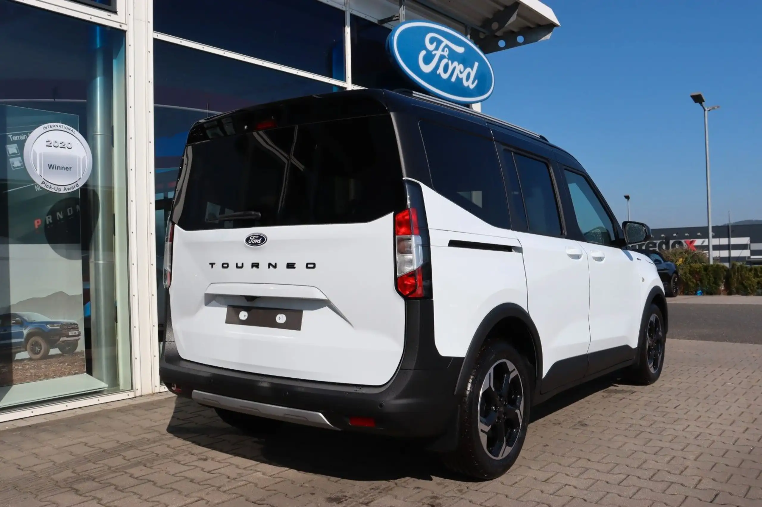 Ford - Tourneo Courier