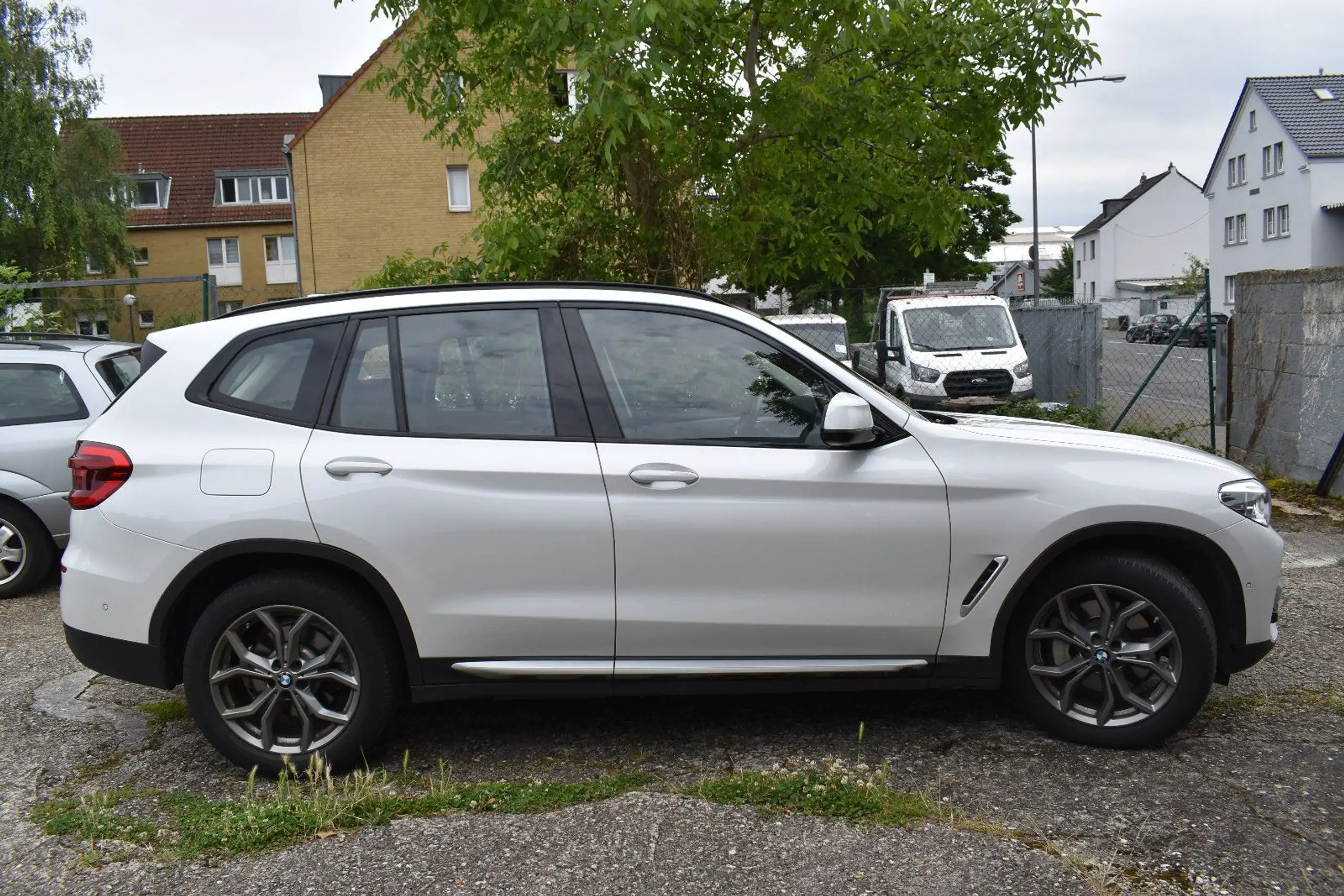 BMW - X3