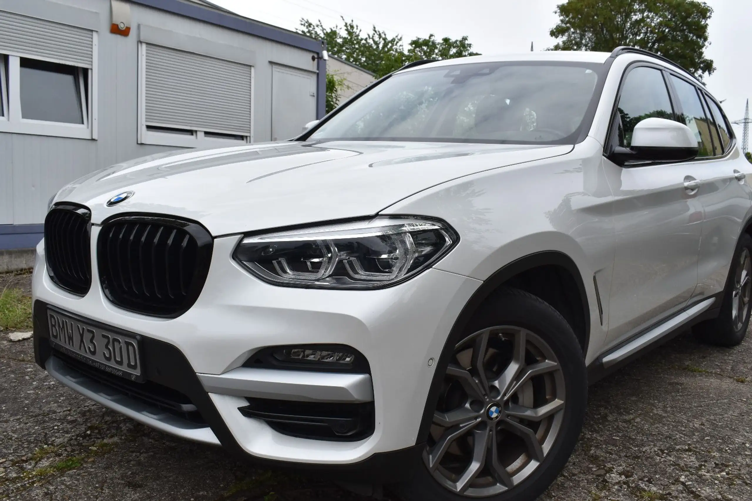 BMW - X3