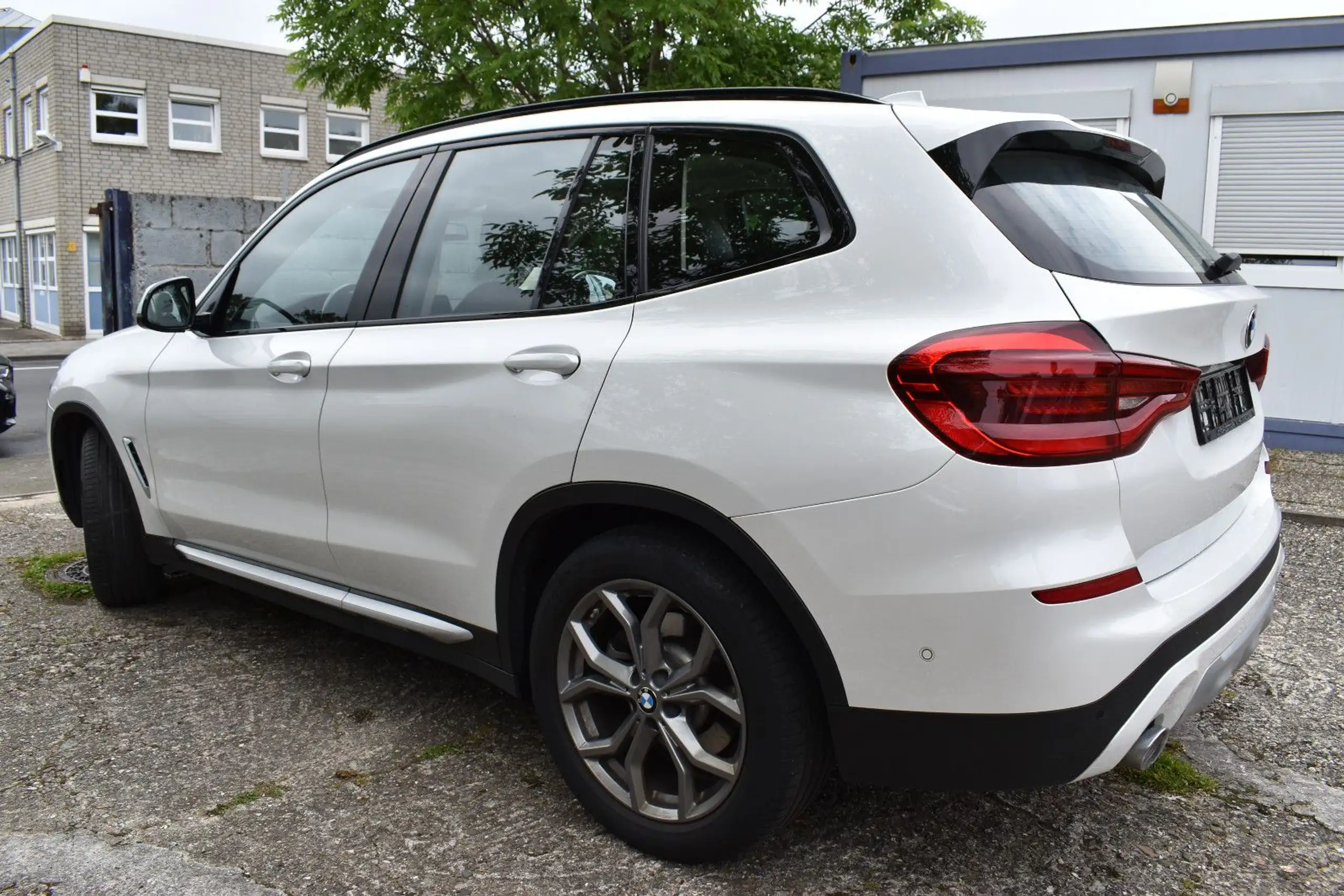 BMW - X3