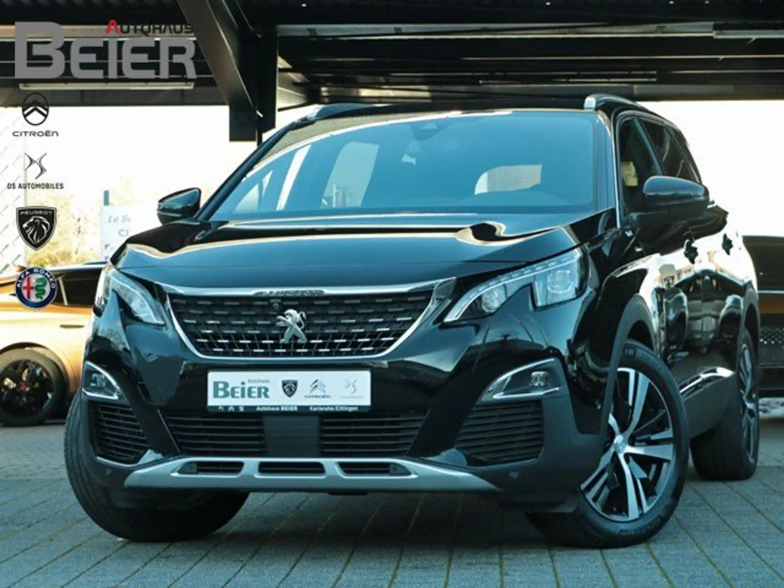 Peugeot - 5008