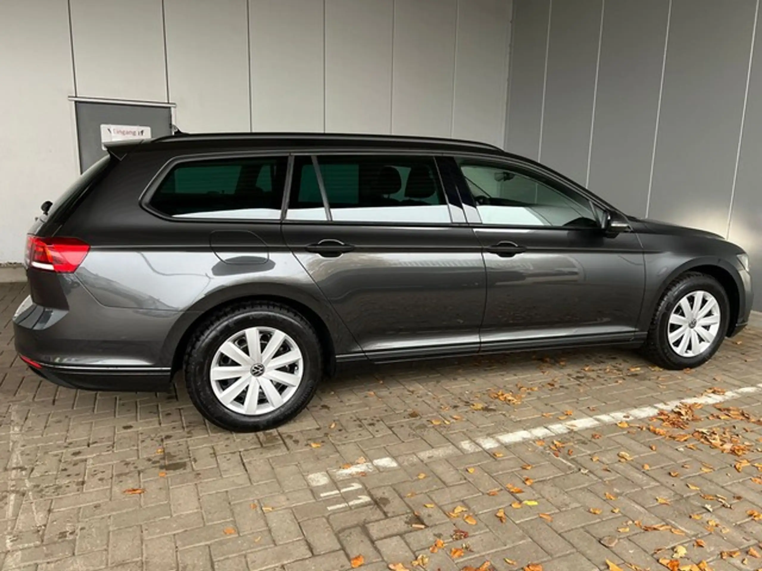 Volkswagen - Passat Variant