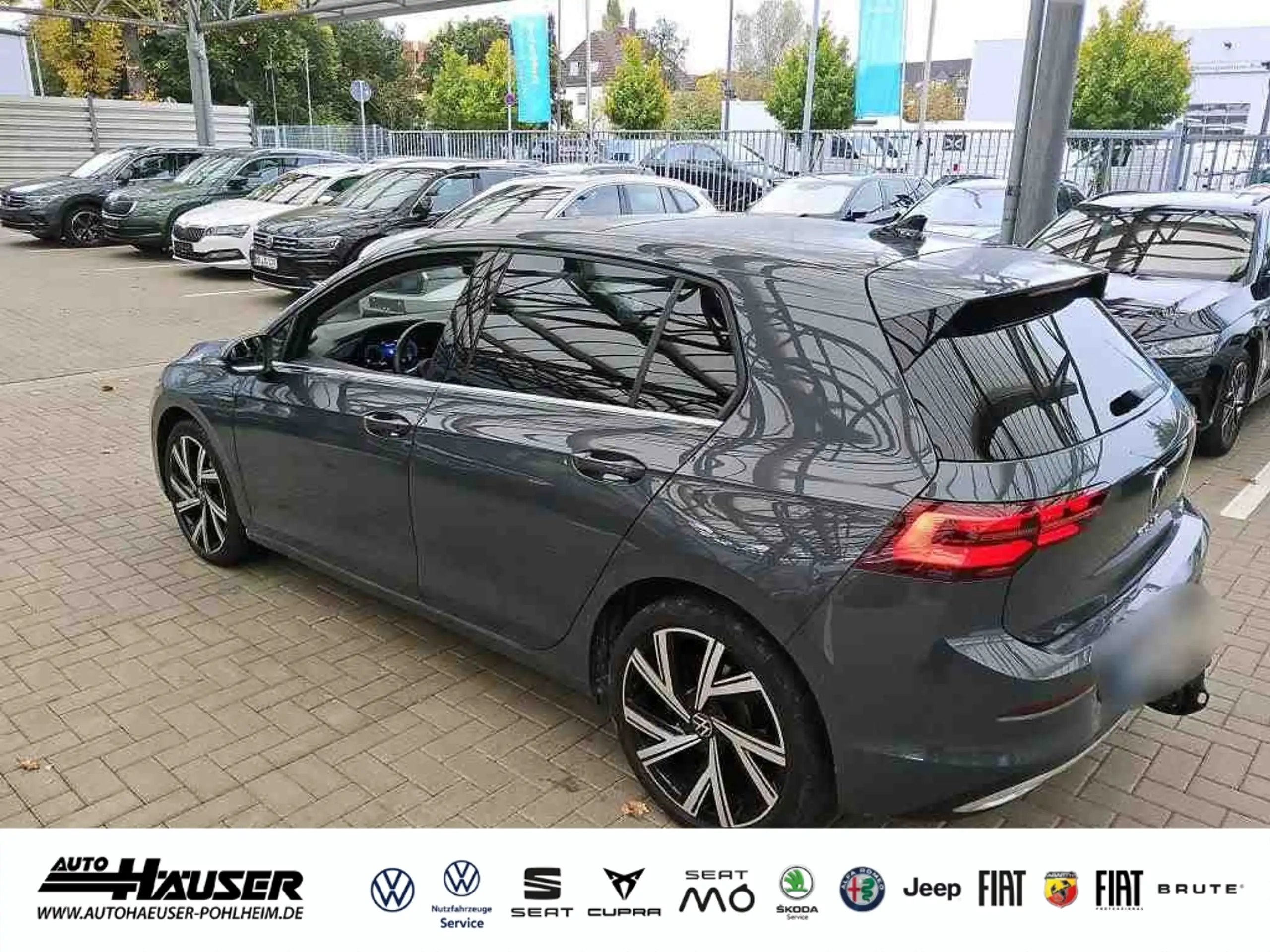 Volkswagen - Golf