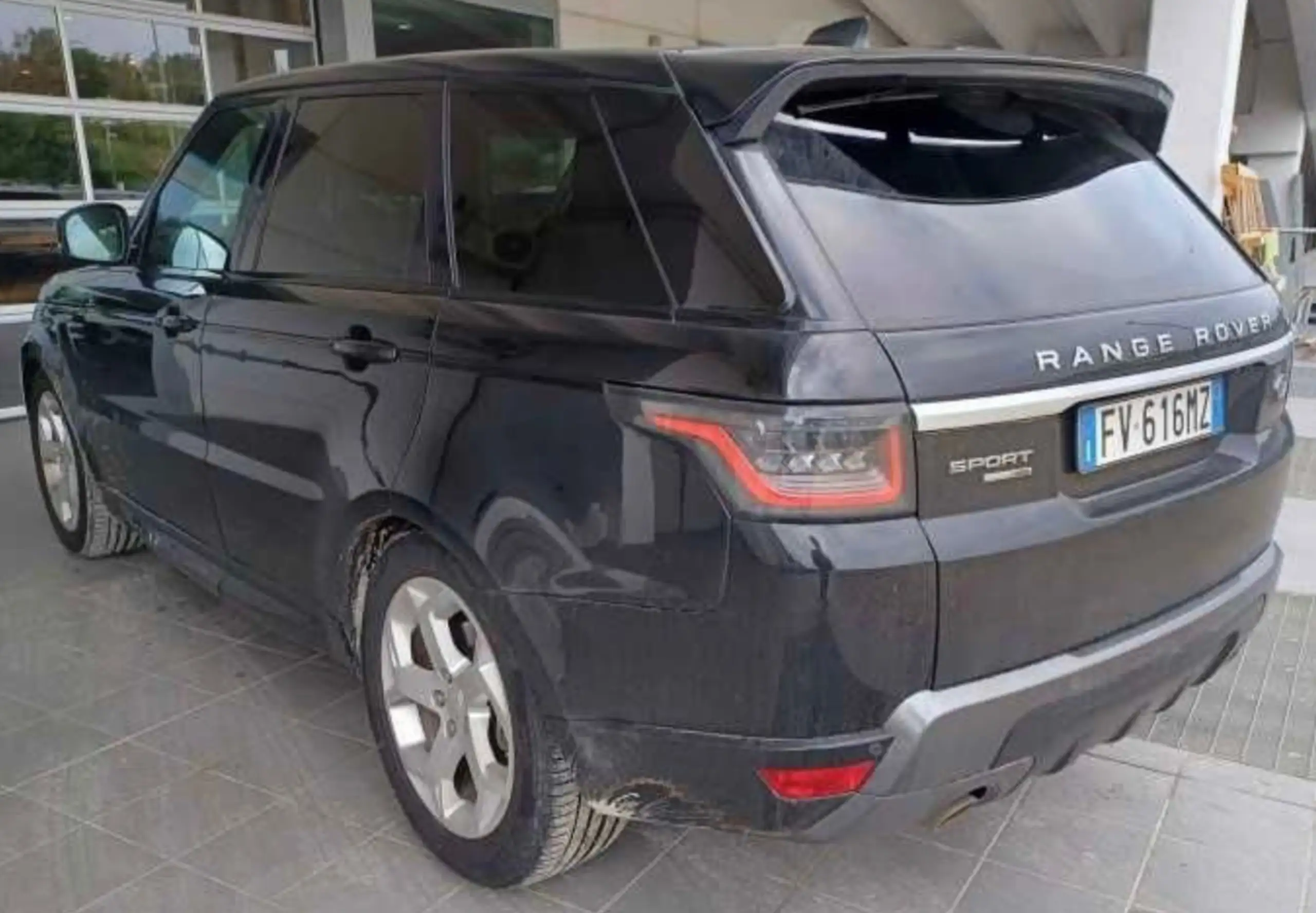 Land Rover - Range Rover Sport