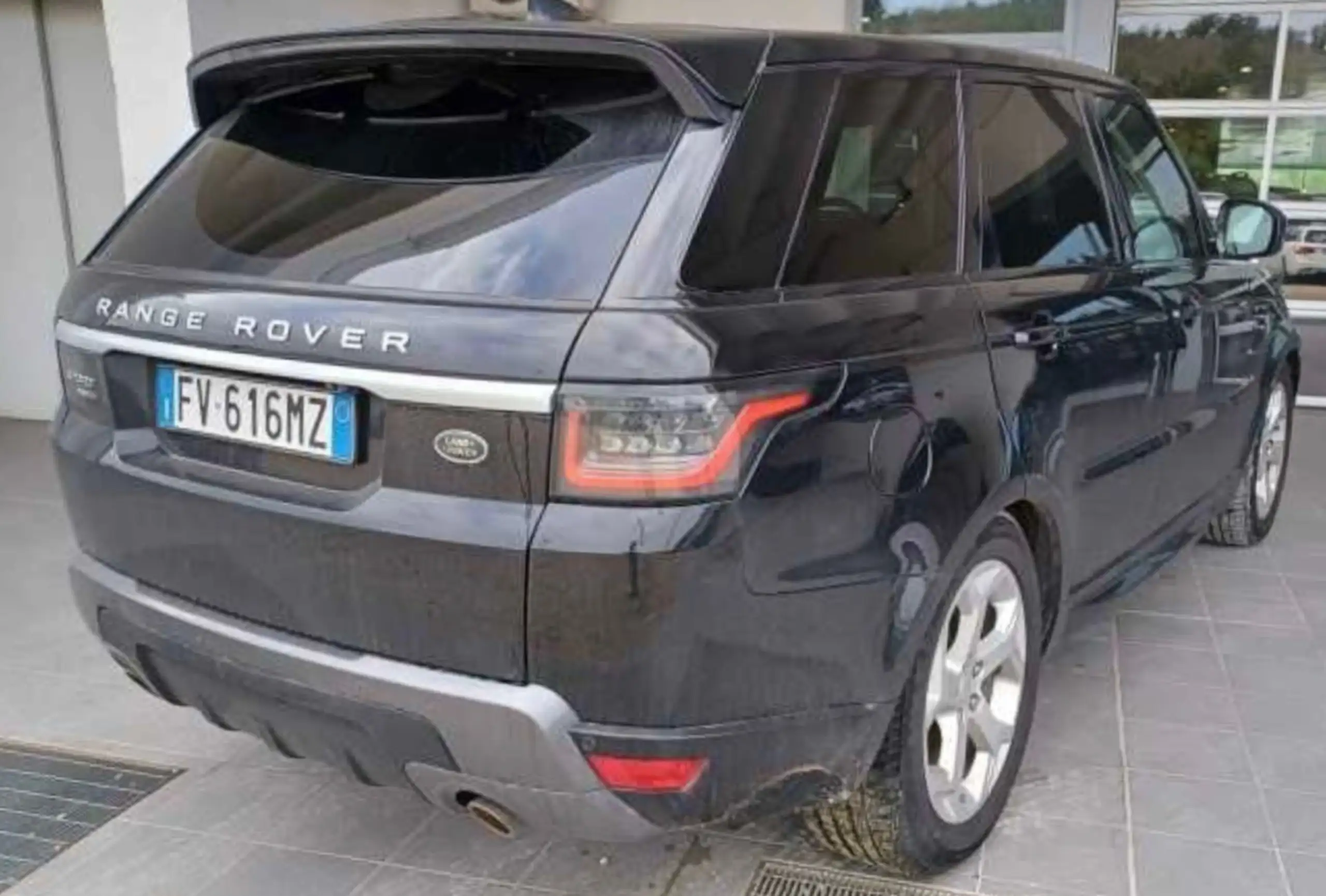 Land Rover - Range Rover Sport